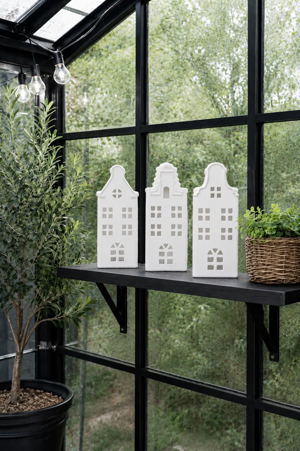 Ljushus med LED - WHITE MIX
