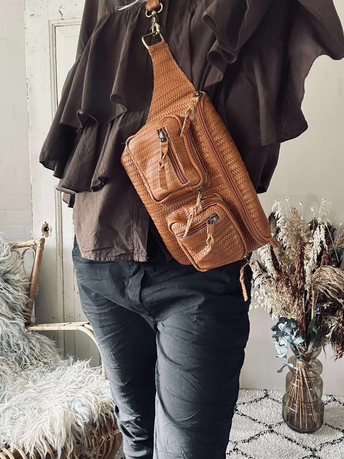 Midjeväska Kaya - Cognac flätad