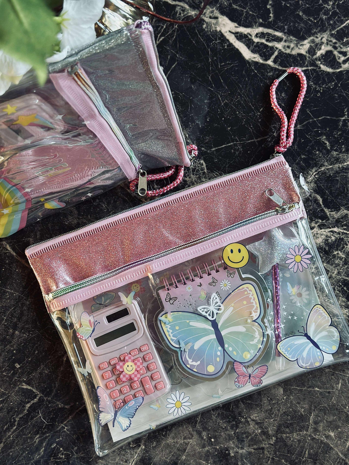 Girl bag med innehåll - MIX