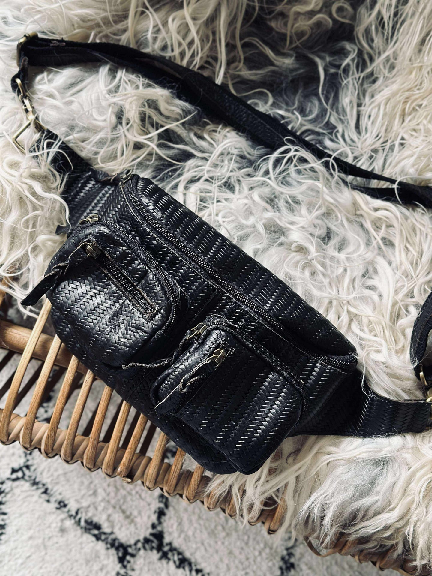 Bumbag Kaya - Svart flätad