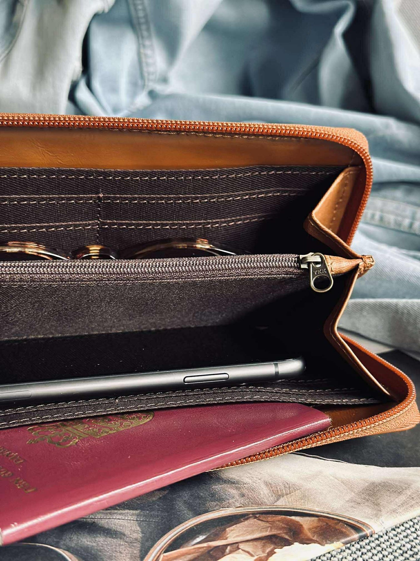 Clutch med nitar - LIMA Small