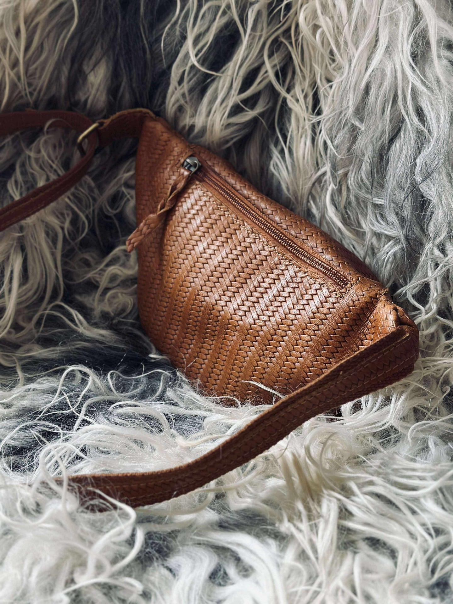 Bumbag Tasha - Cognac flätad