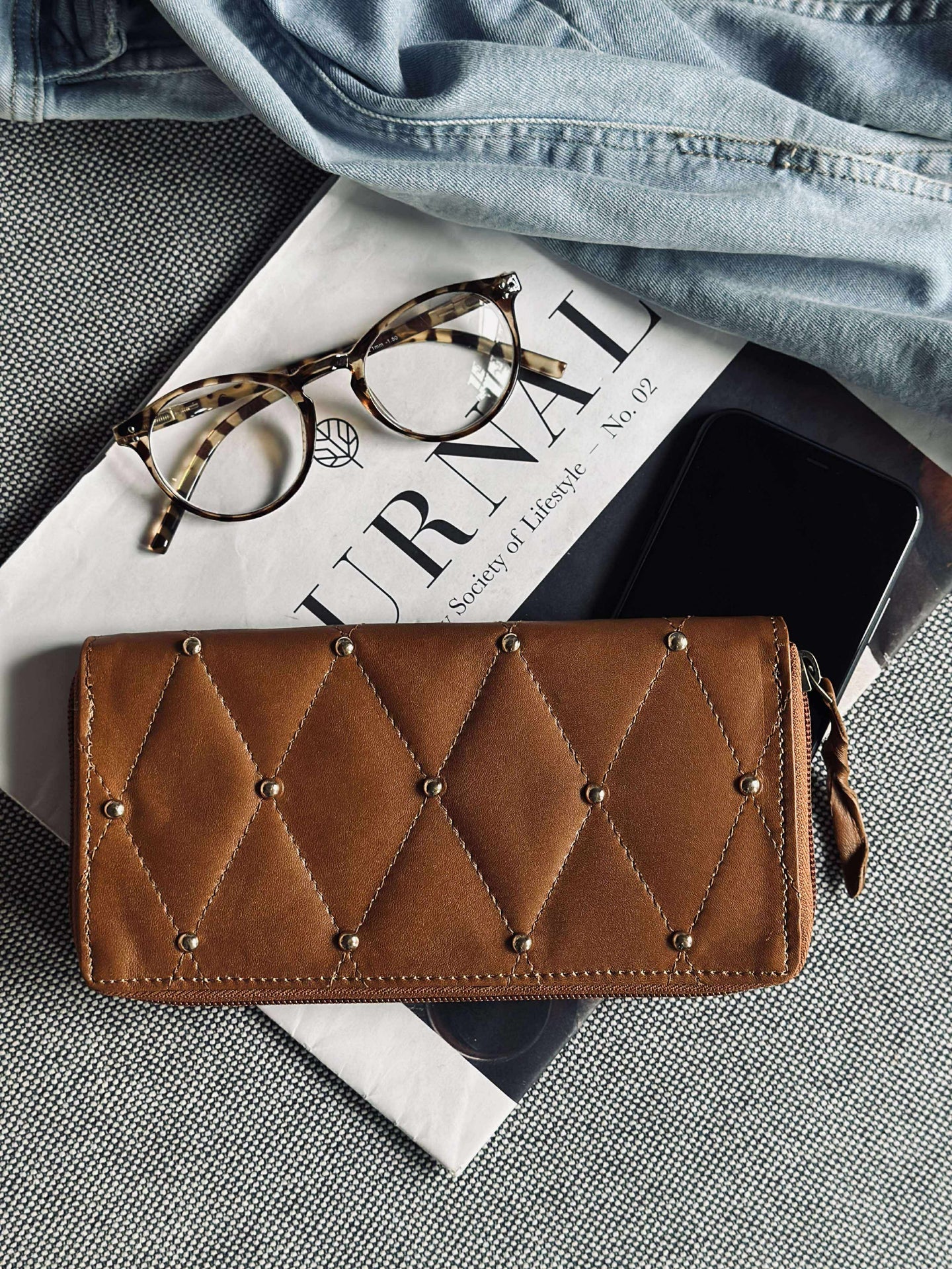 Clutch med nitar - LIMA Small