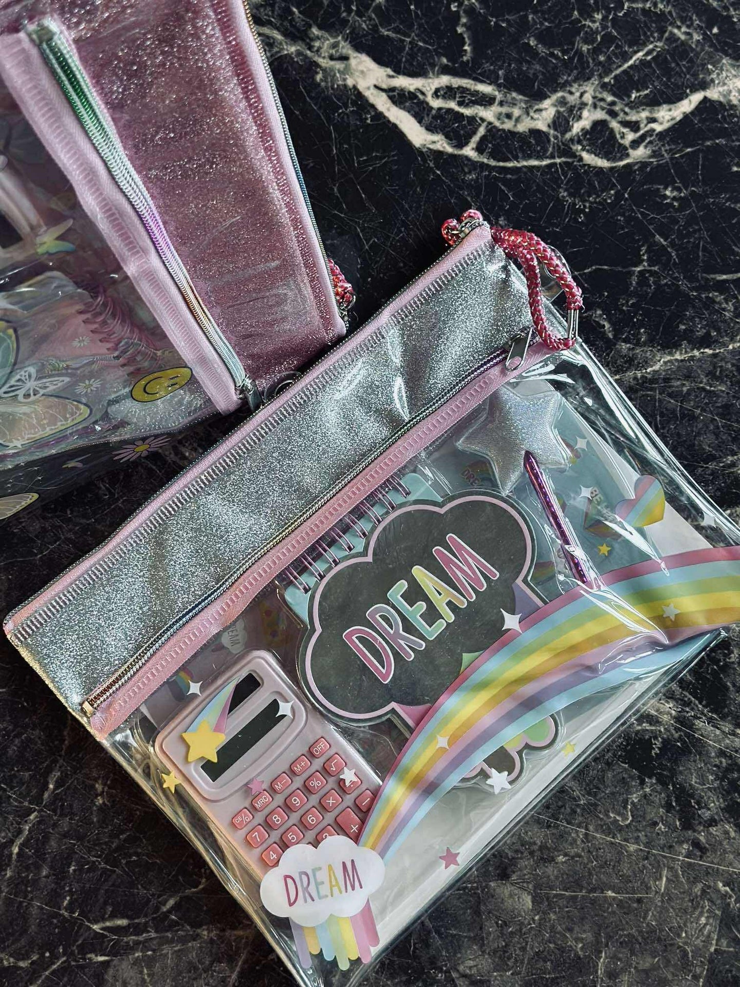 Girl bag med innehåll - MIX