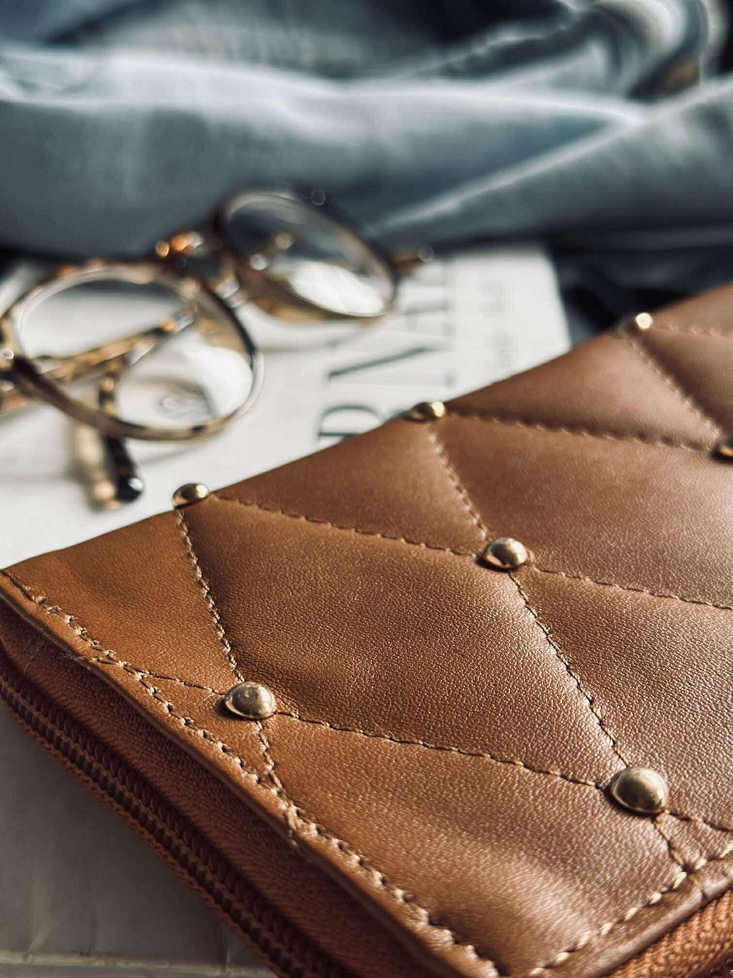 Clutch med nitar - LIMA Small