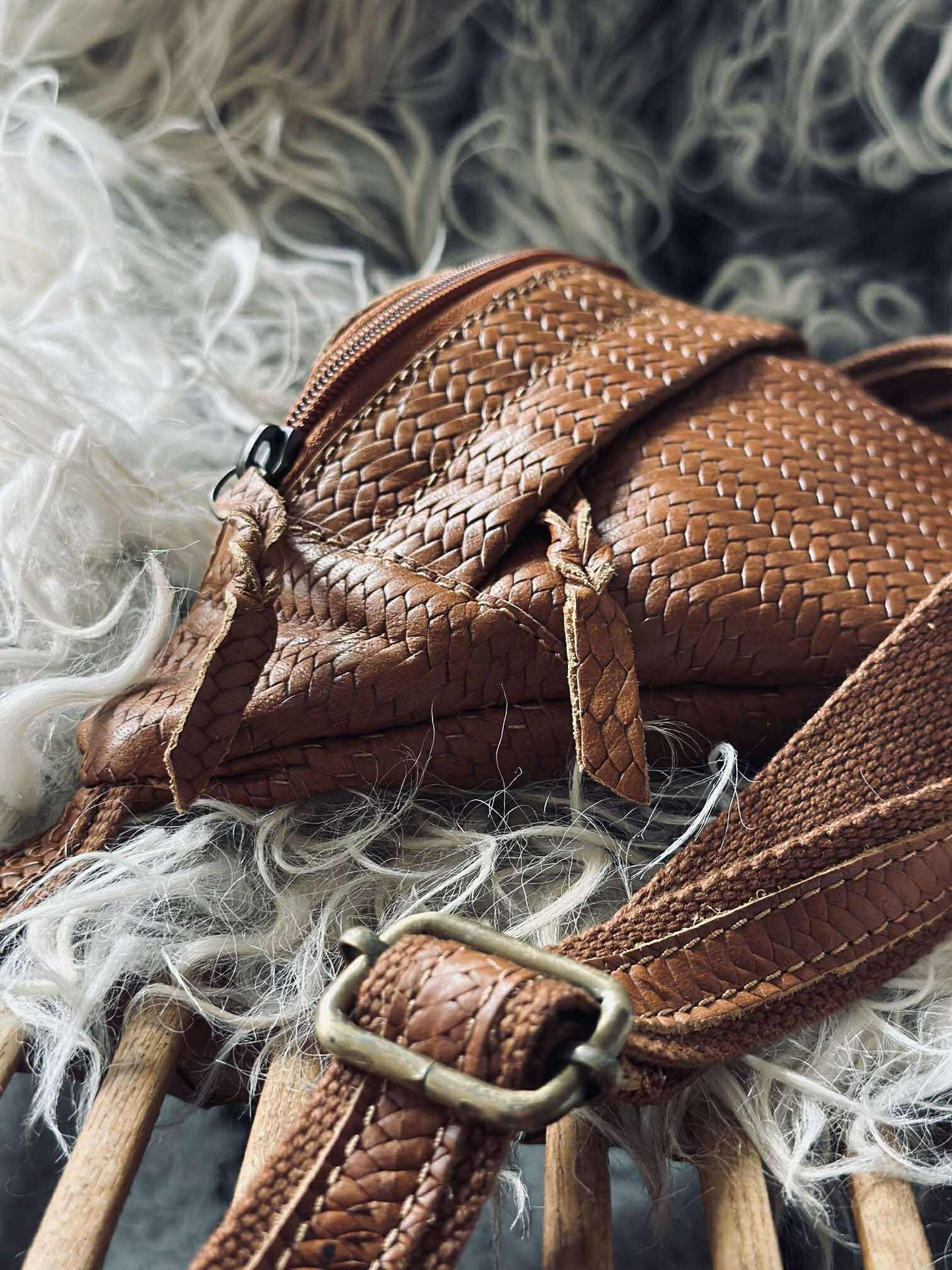 Bumbag Tasha - Cognac flätad