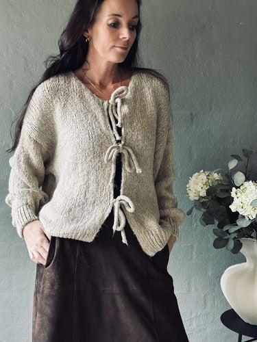 Cardigan med rosetter - Beige