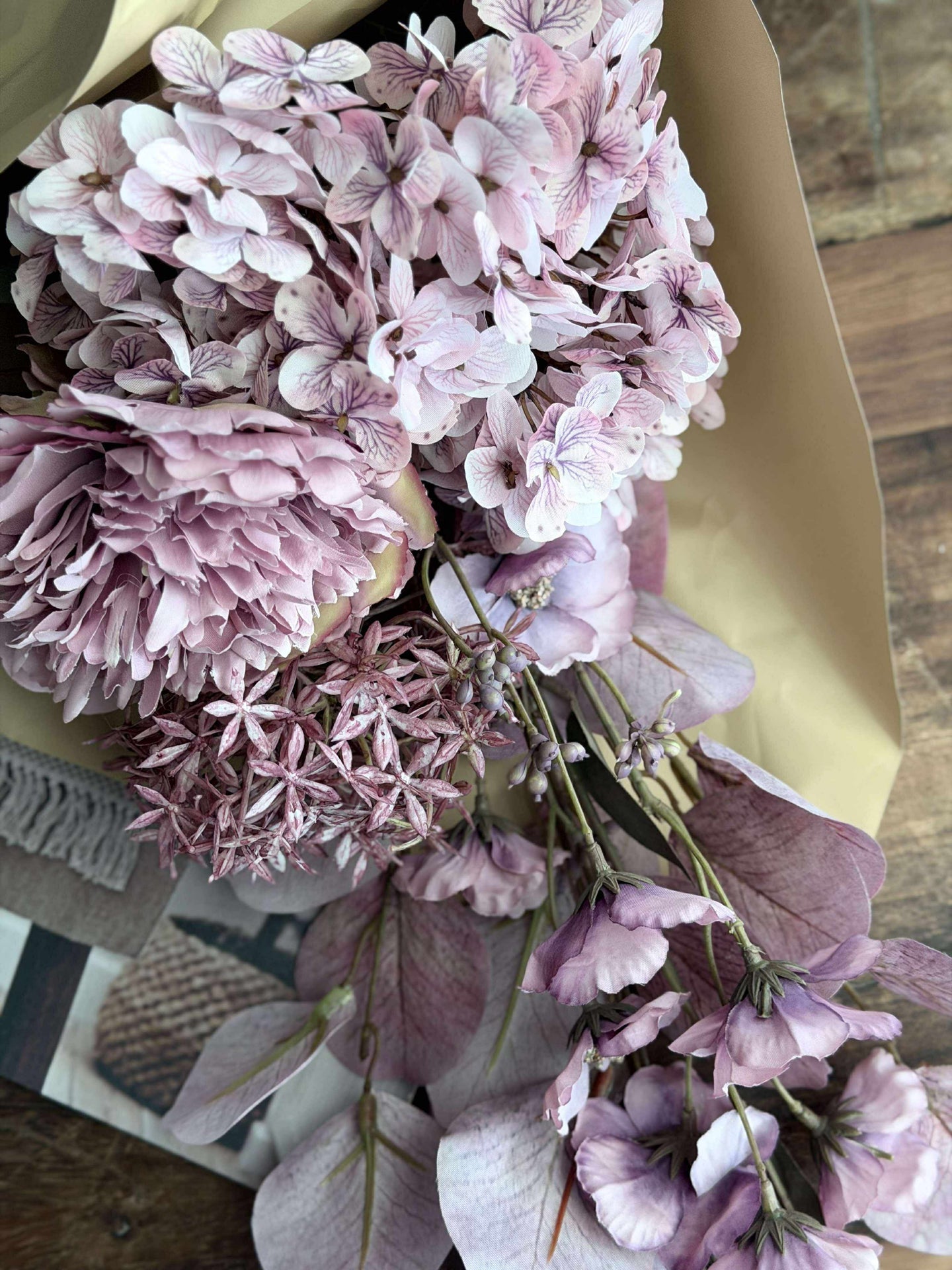 Bukett med hortensia - Syren / rosa