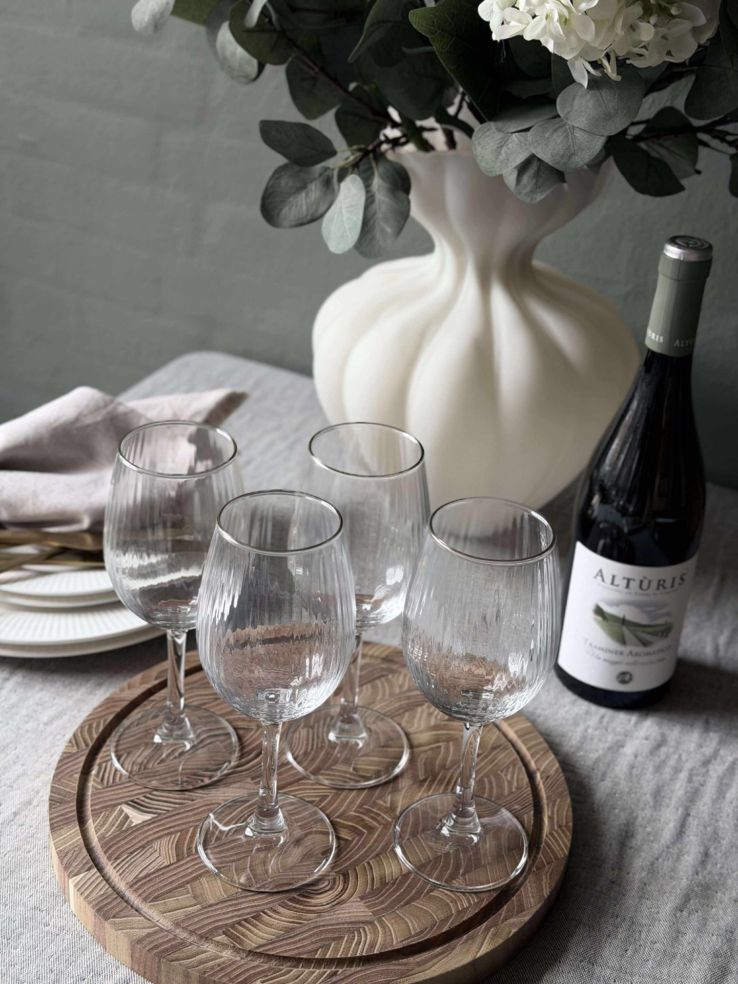 Vinglas Rillet med guldkant - 4 st. 350ml