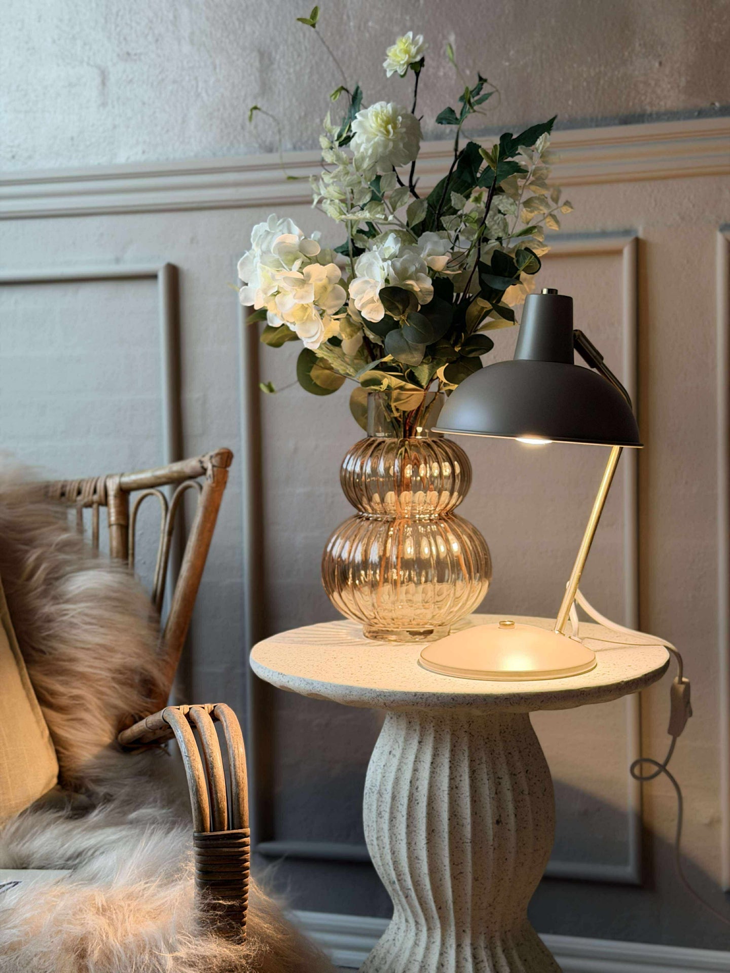 Retro Bordslampa - Beige / guld