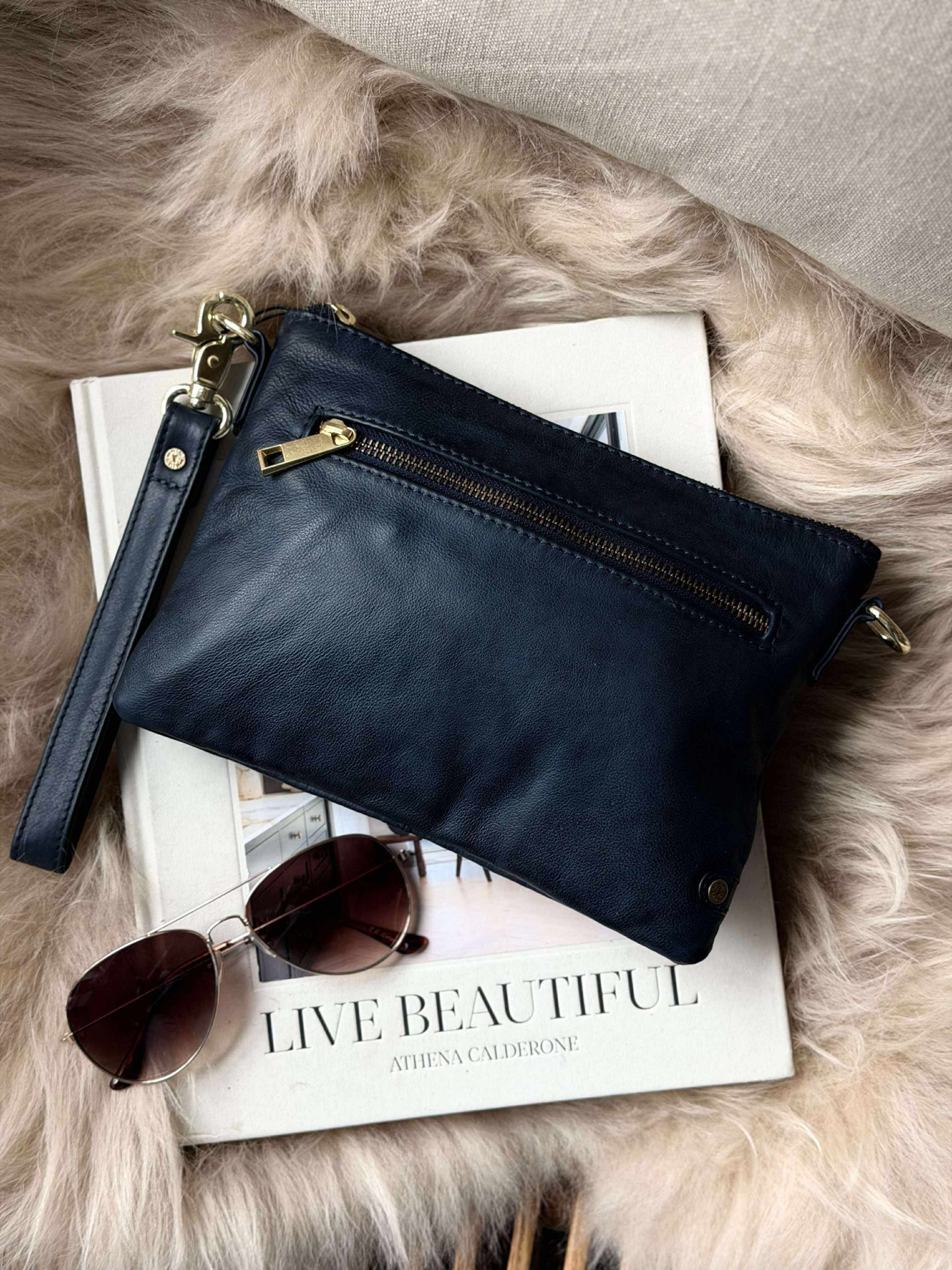 Vacker läderclutch - LADY Midnight Blue