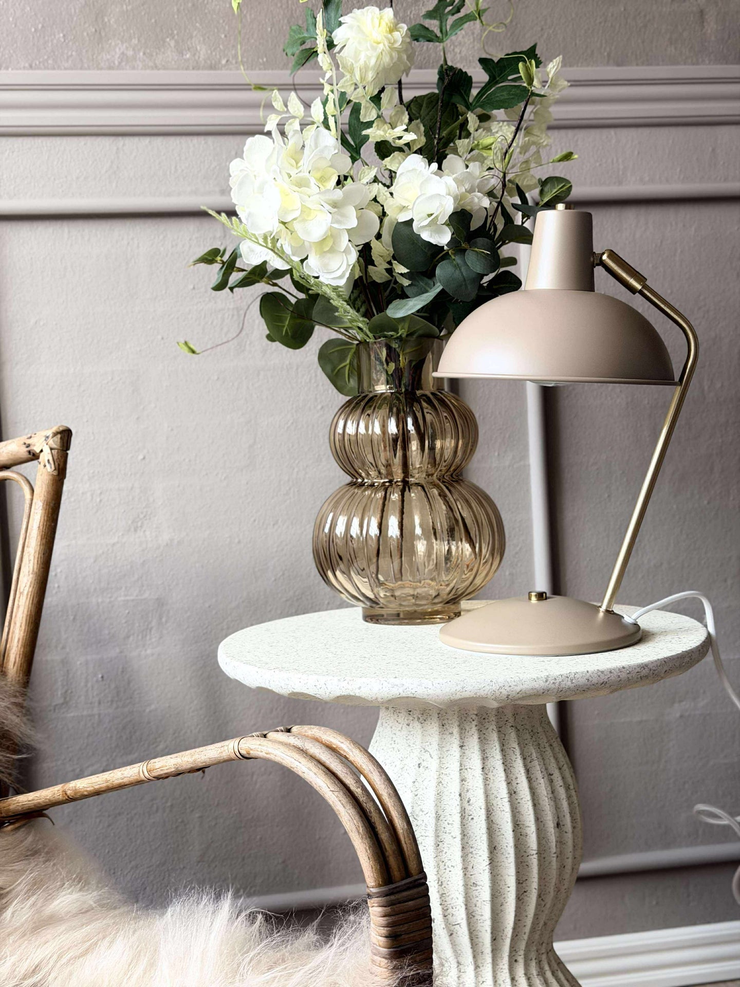 Retro Bordslampa - Beige / guld