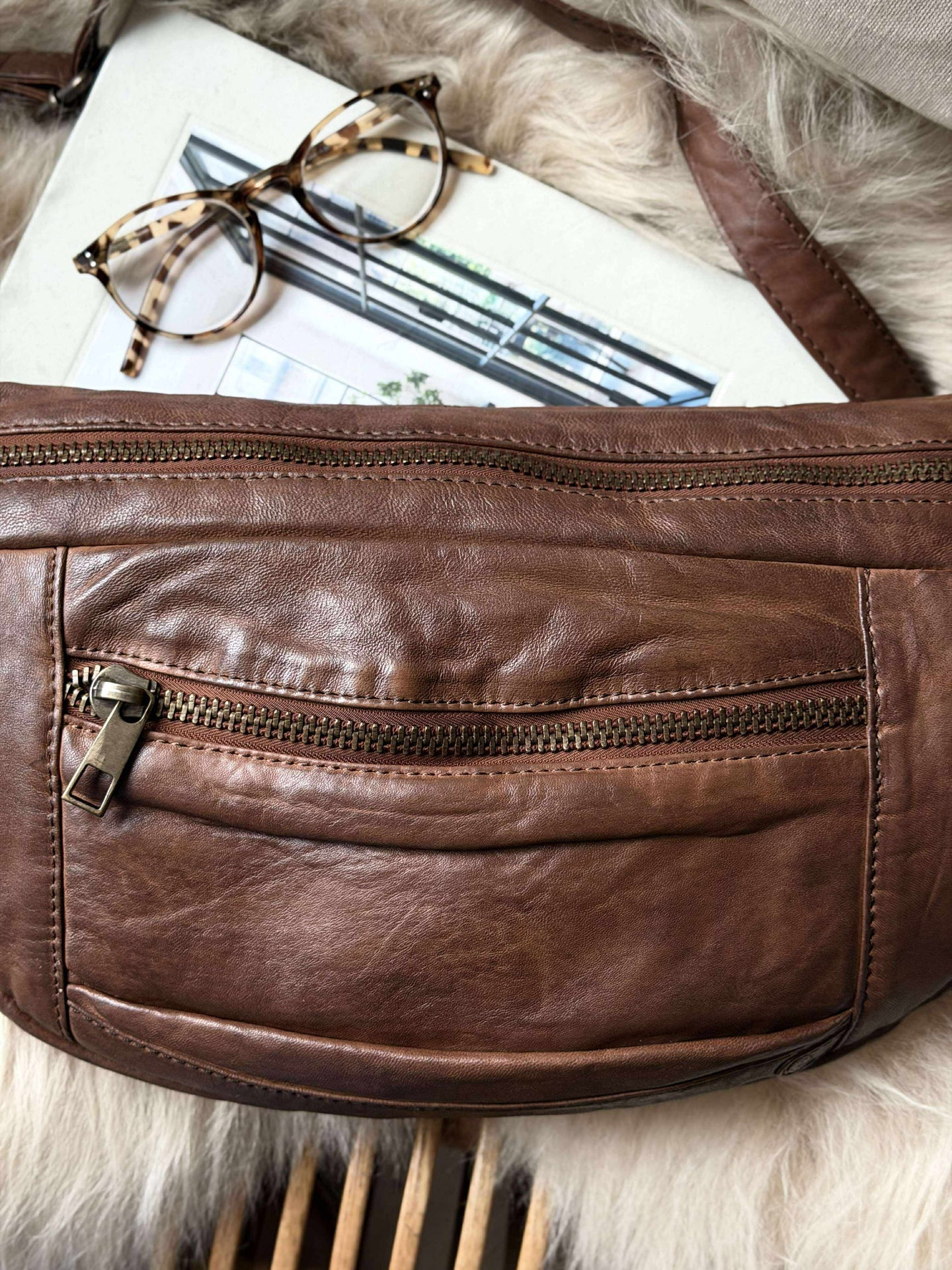 Bumbag XL MIRA - Chesterfield