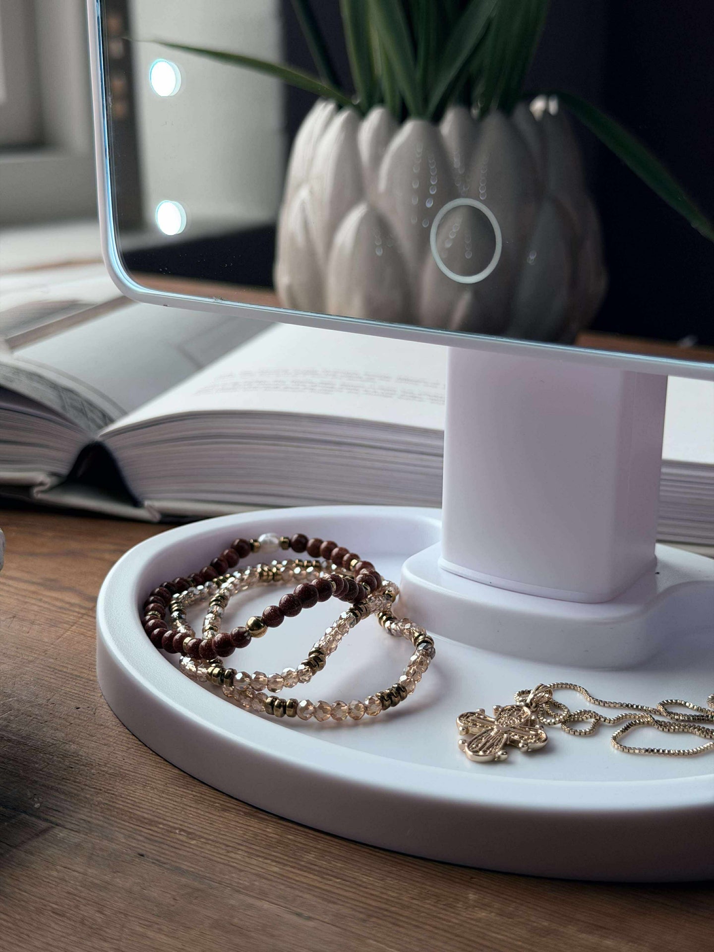 Sminkspegel med belysning