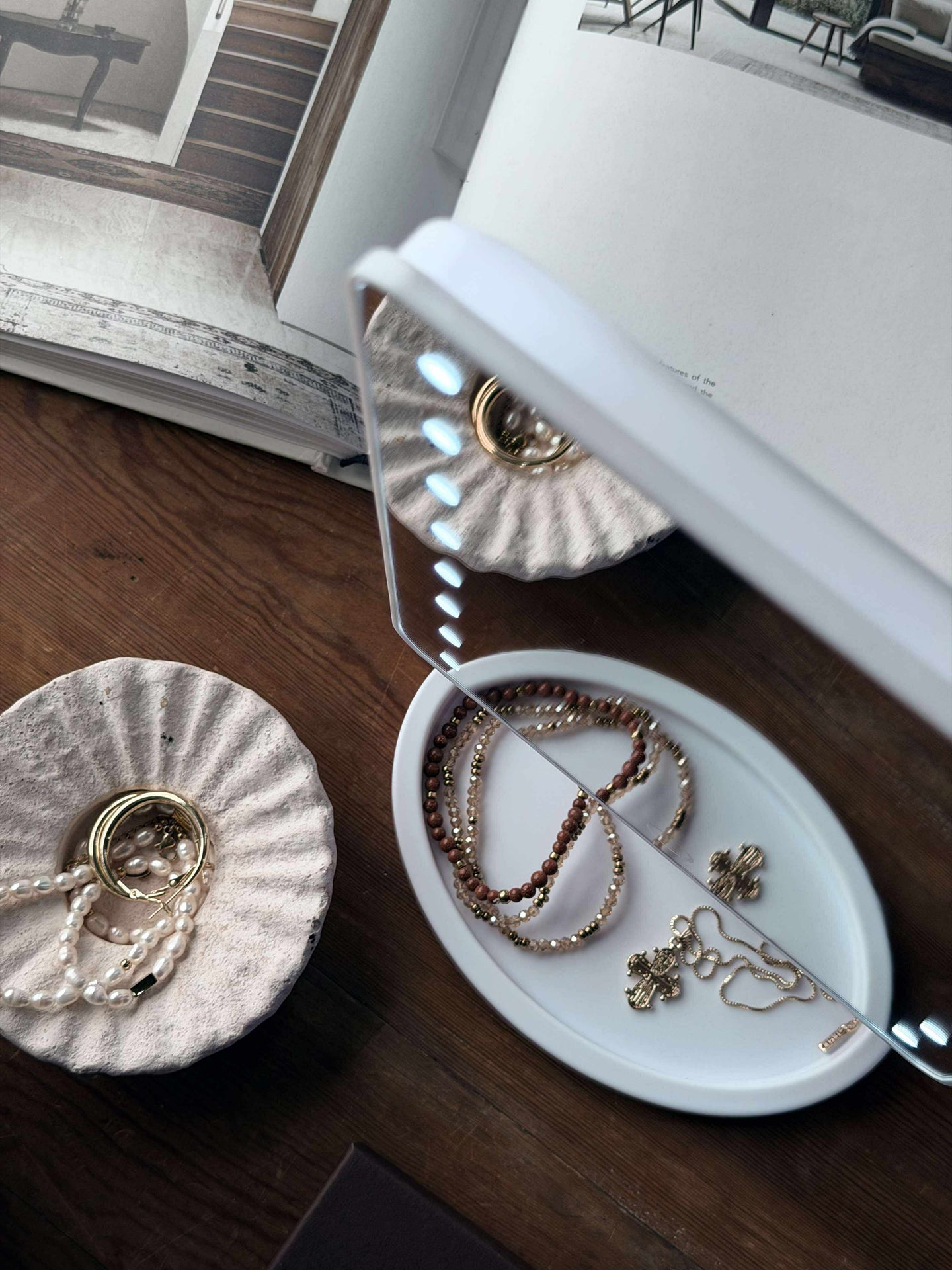 Sminkspegel med belysning