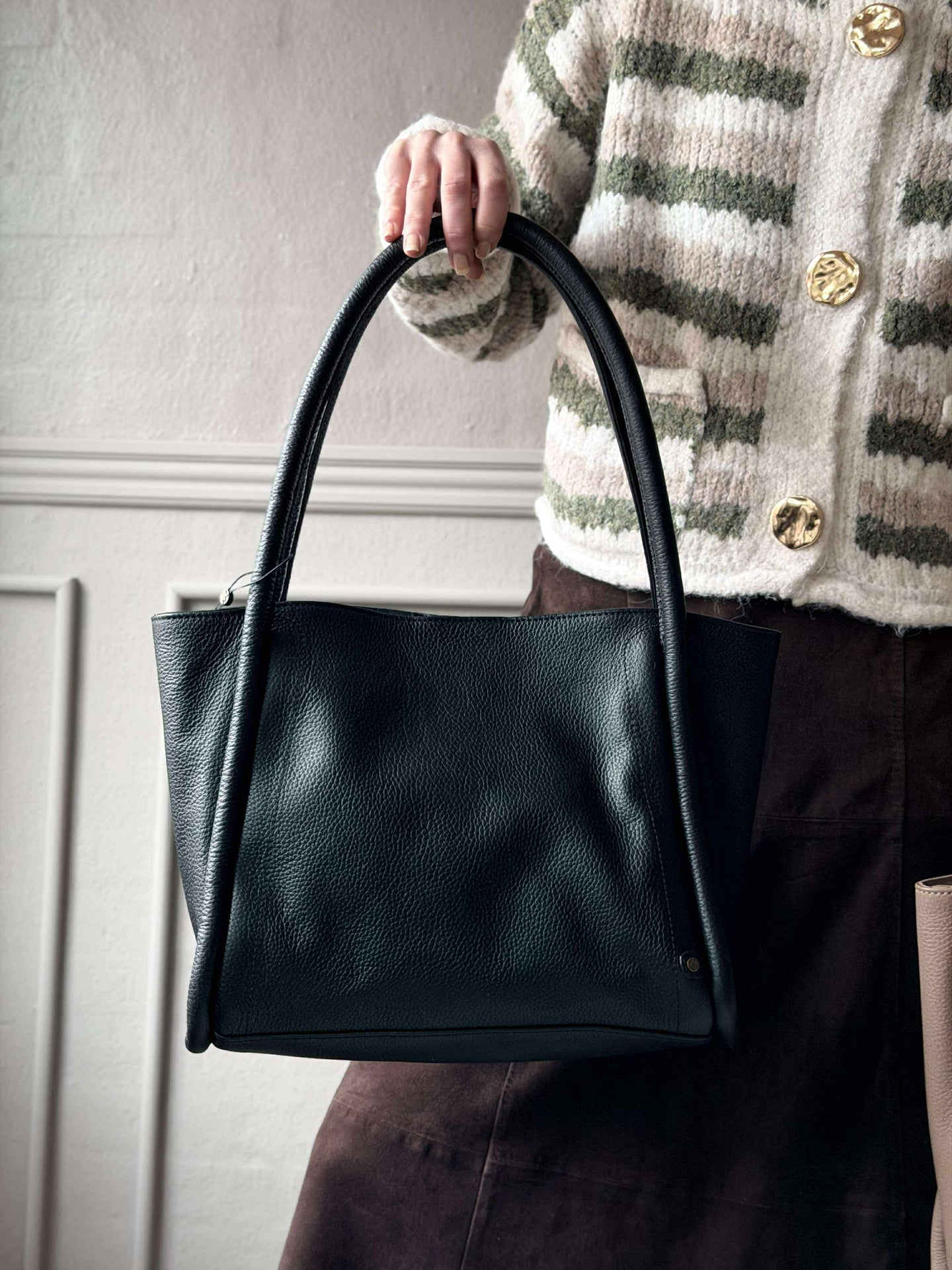 Axelväska black