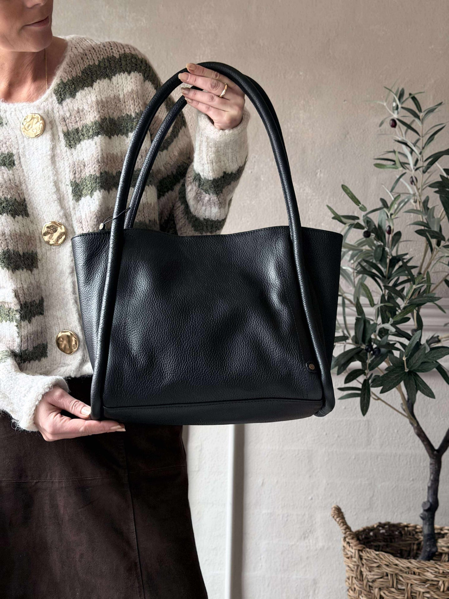 Axelväska black
