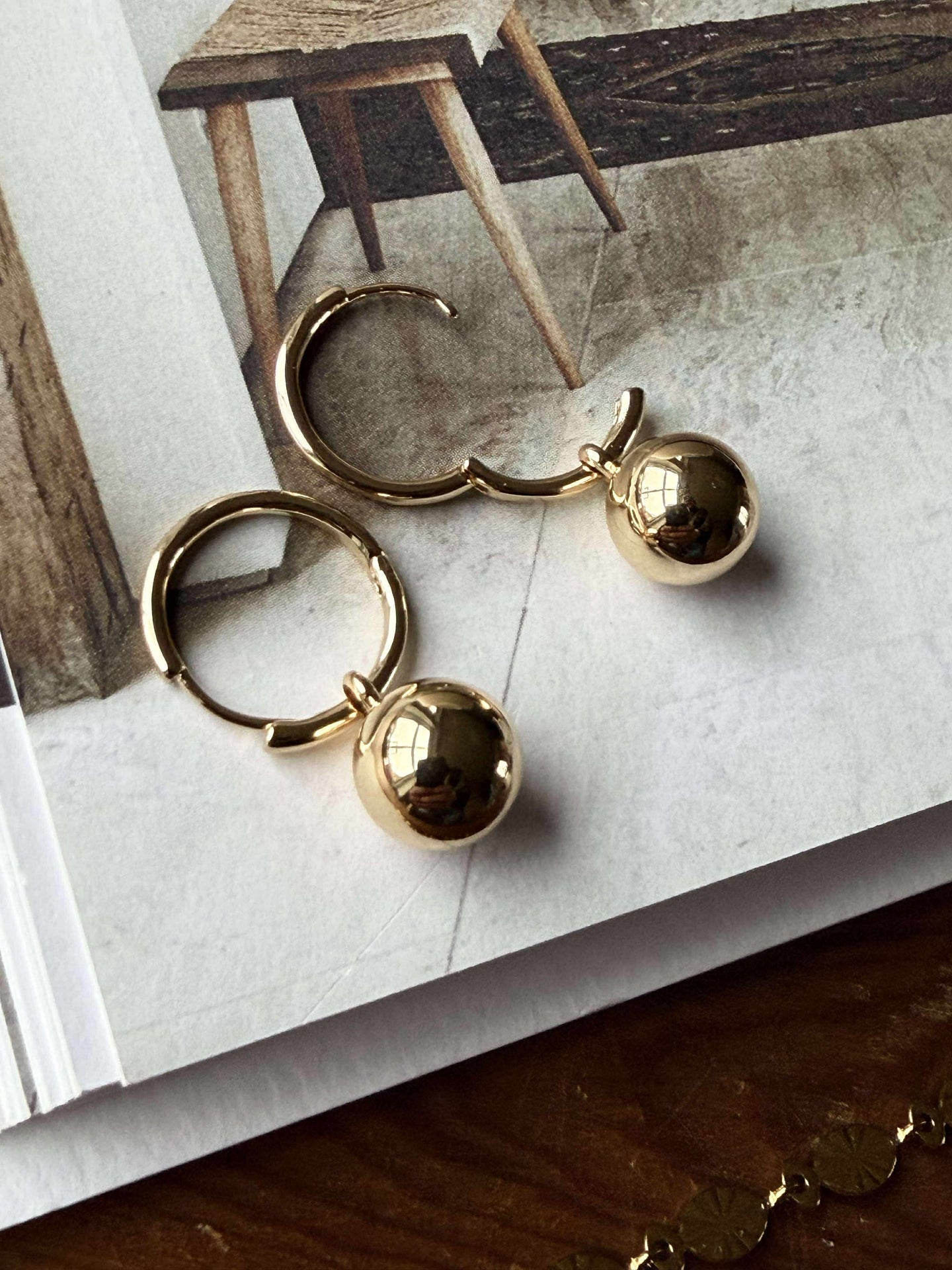 Örhängen AIR hoop förgyllt