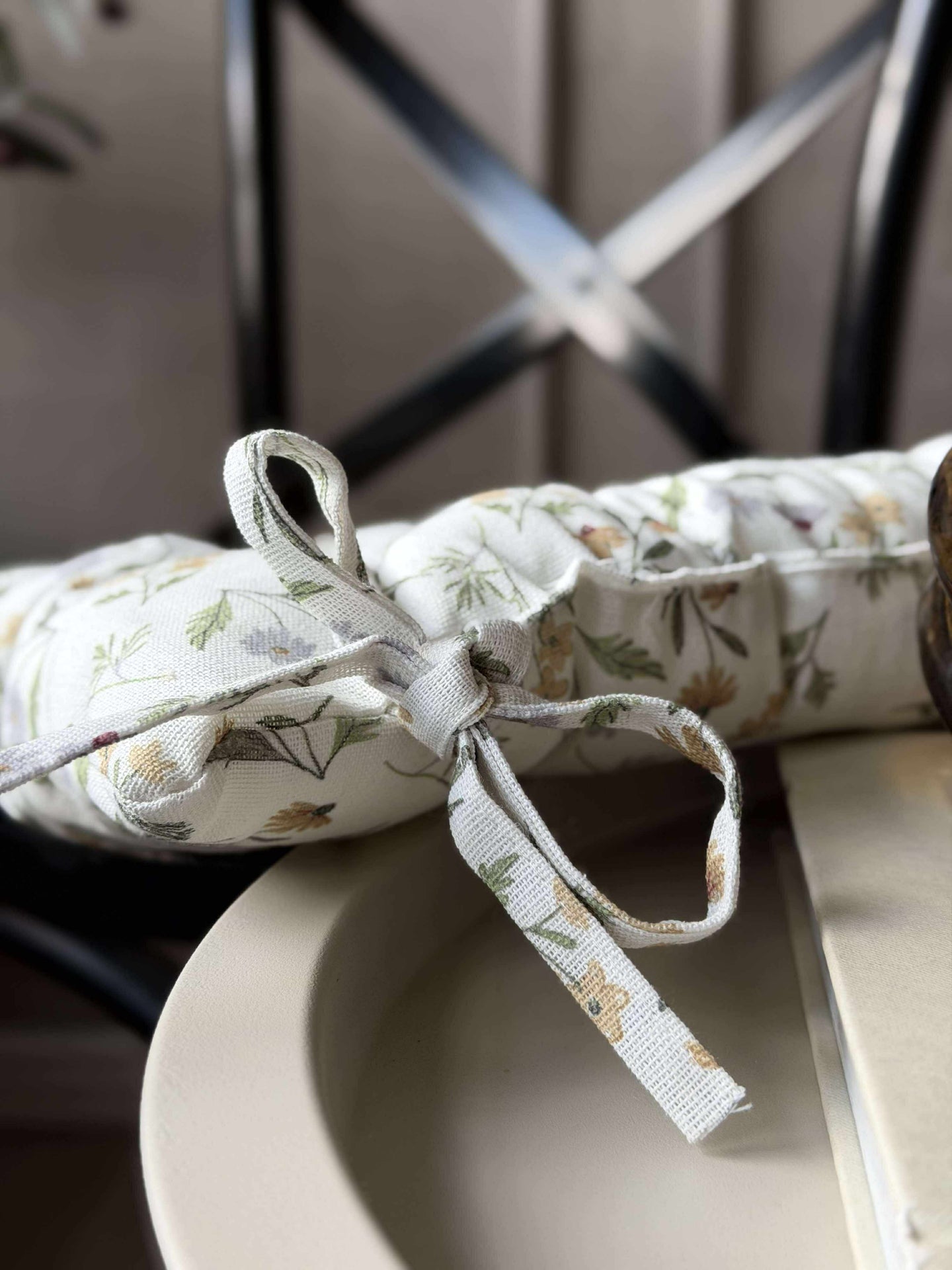 Kudde med fyllning - Blommor