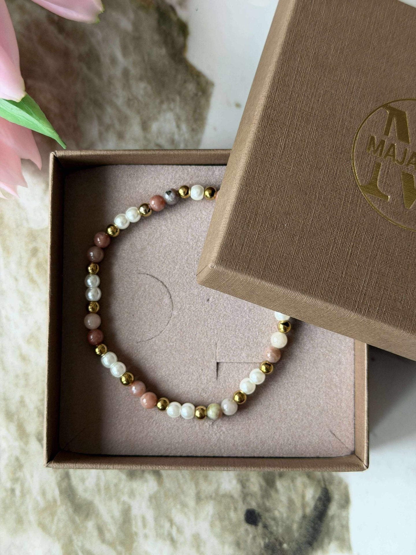 Armband Asta - Natursten guldbelagd