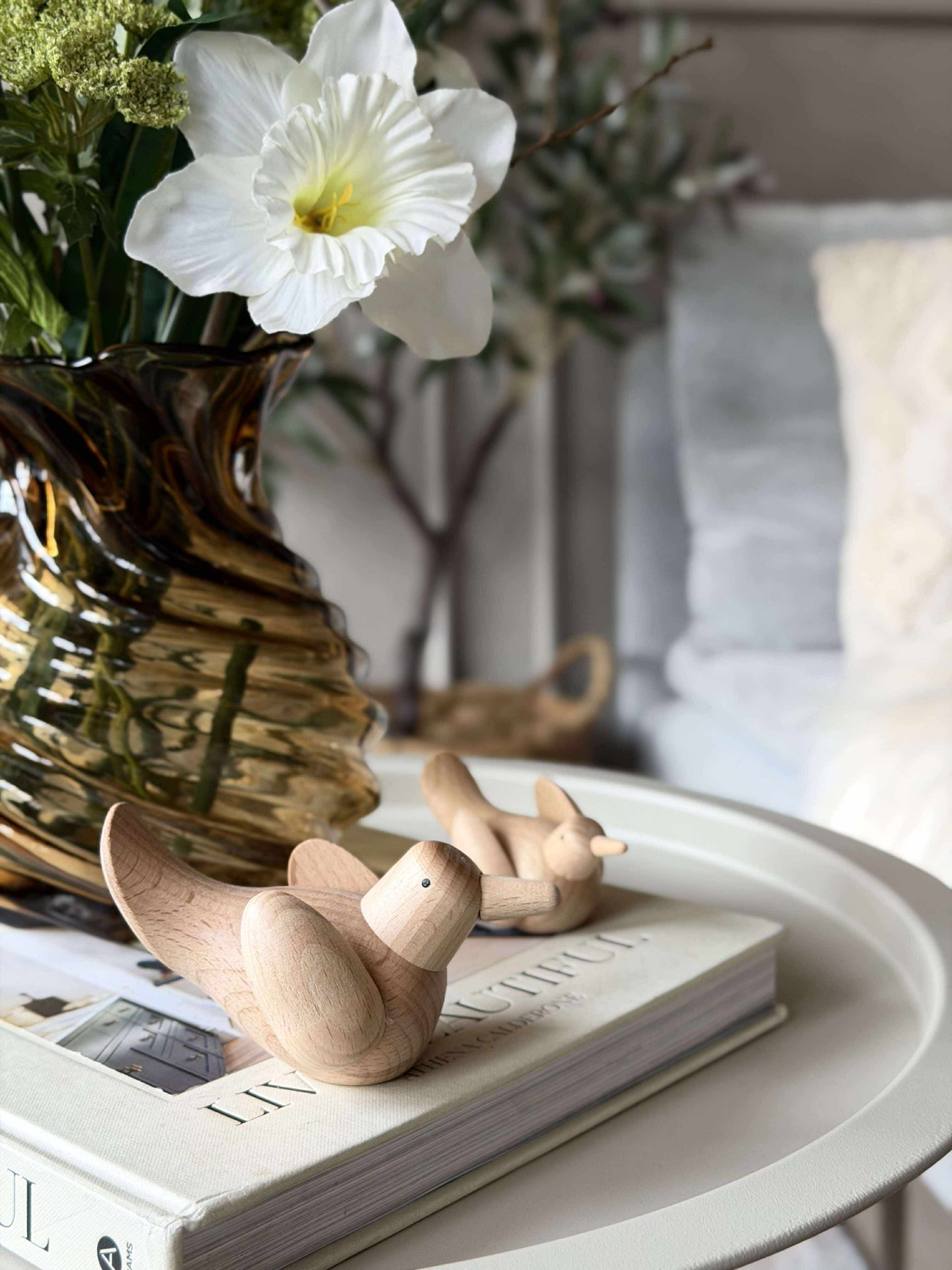 Liggende Fågel - Natur Bok Stor