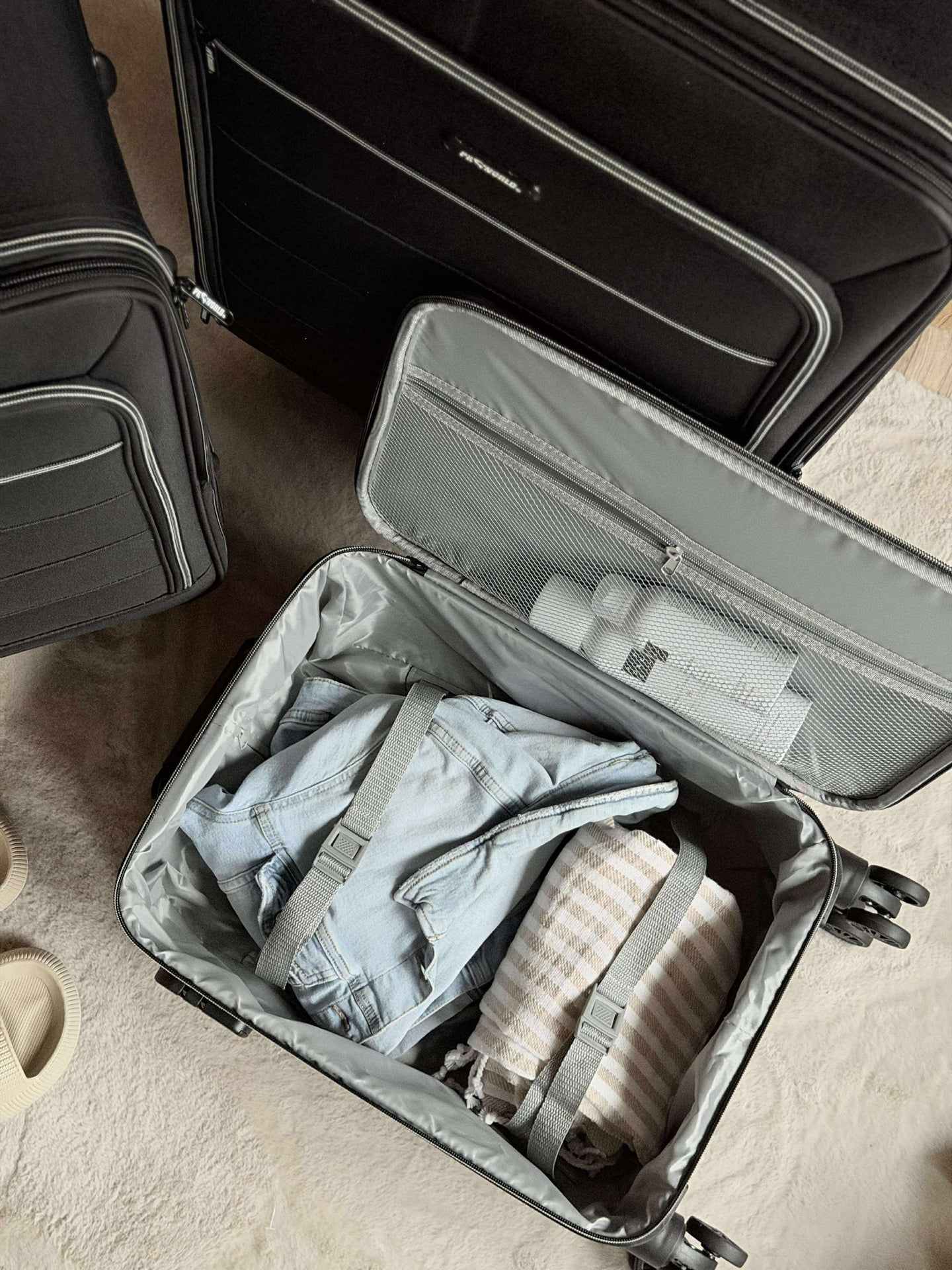 Kuffert-set med 3 kuffertar och väska för handbagage