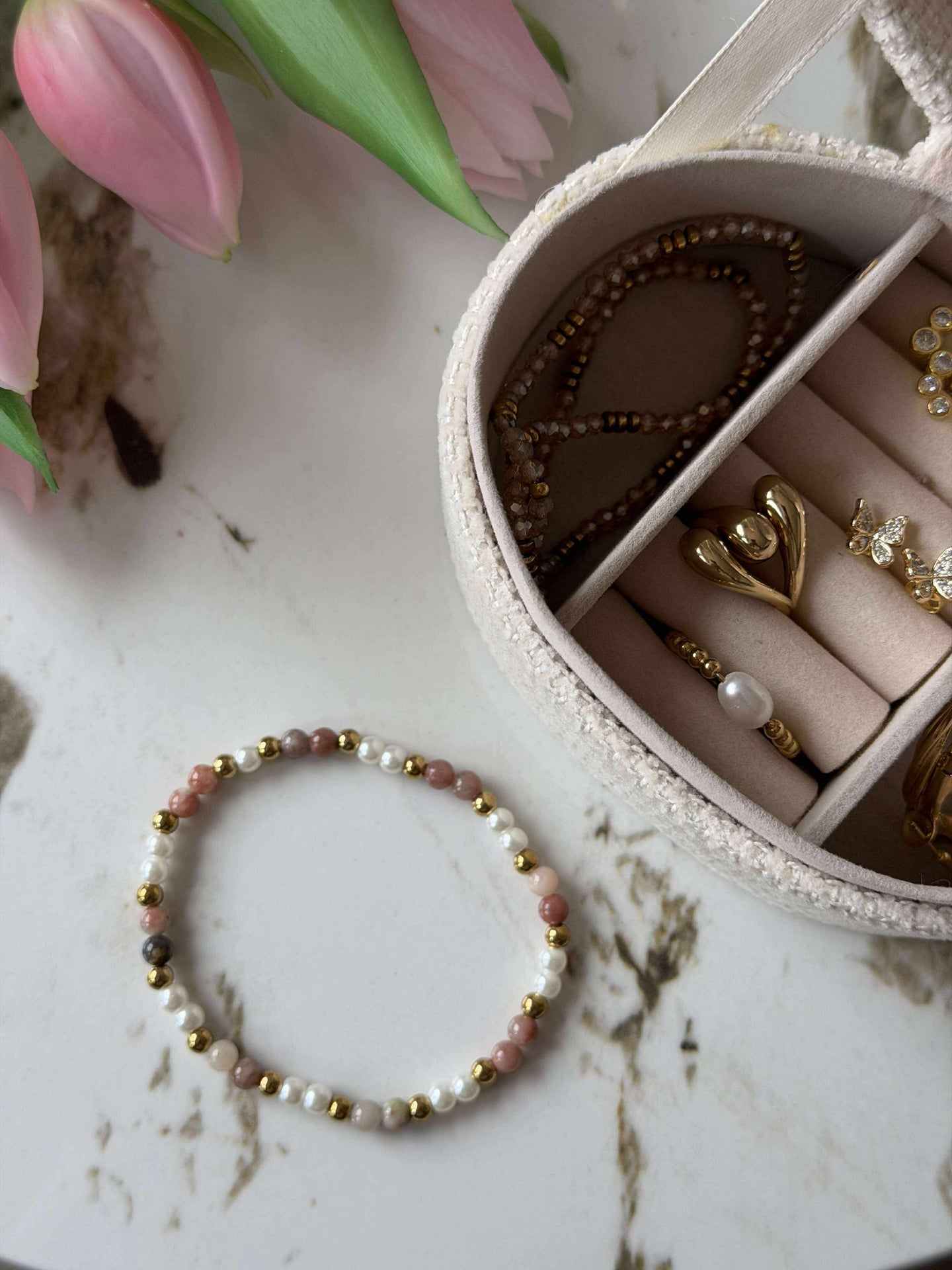 Armband Asta - Natursten guldbelagd