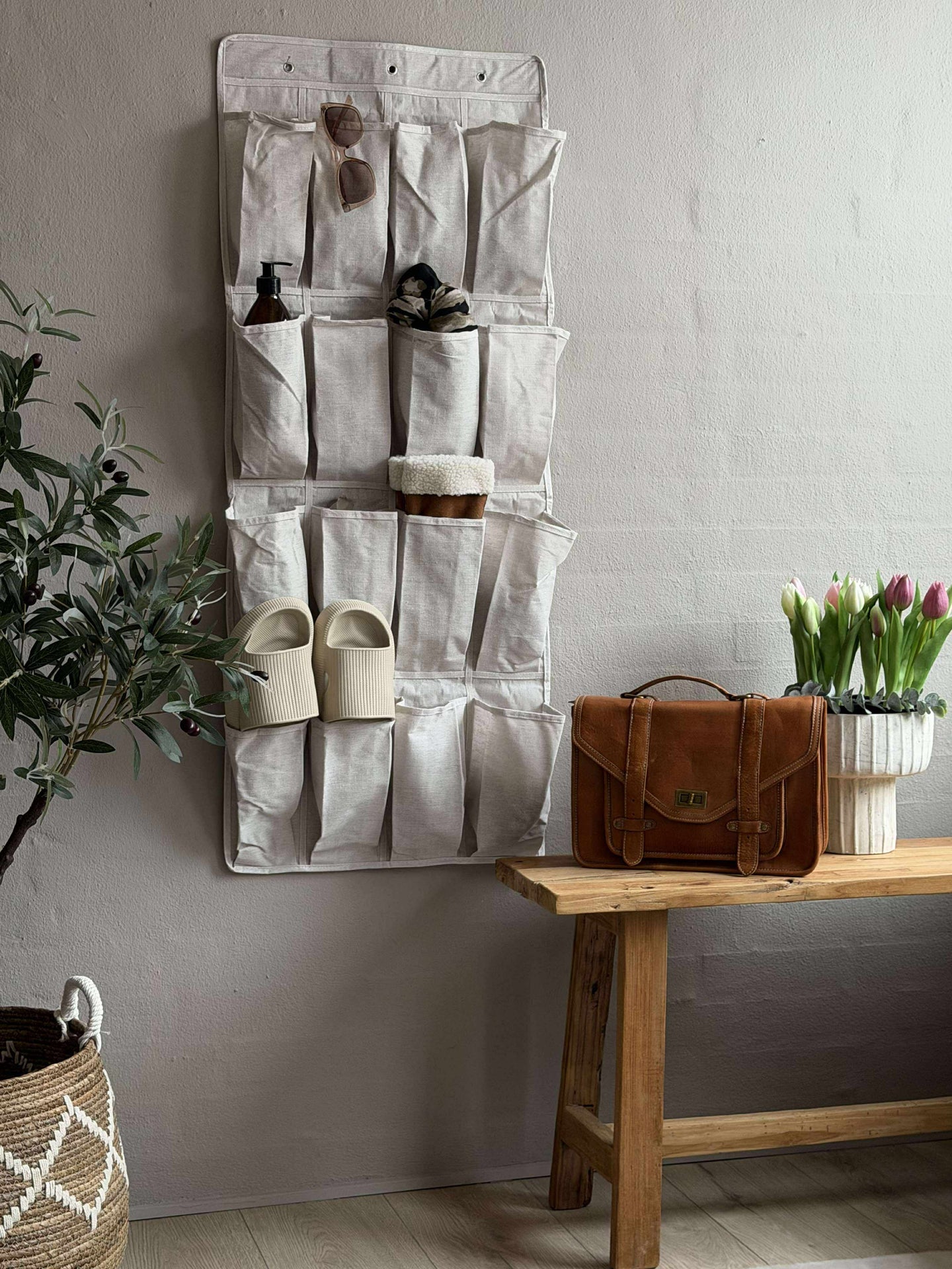 Förvaring BELLA med 16 fack