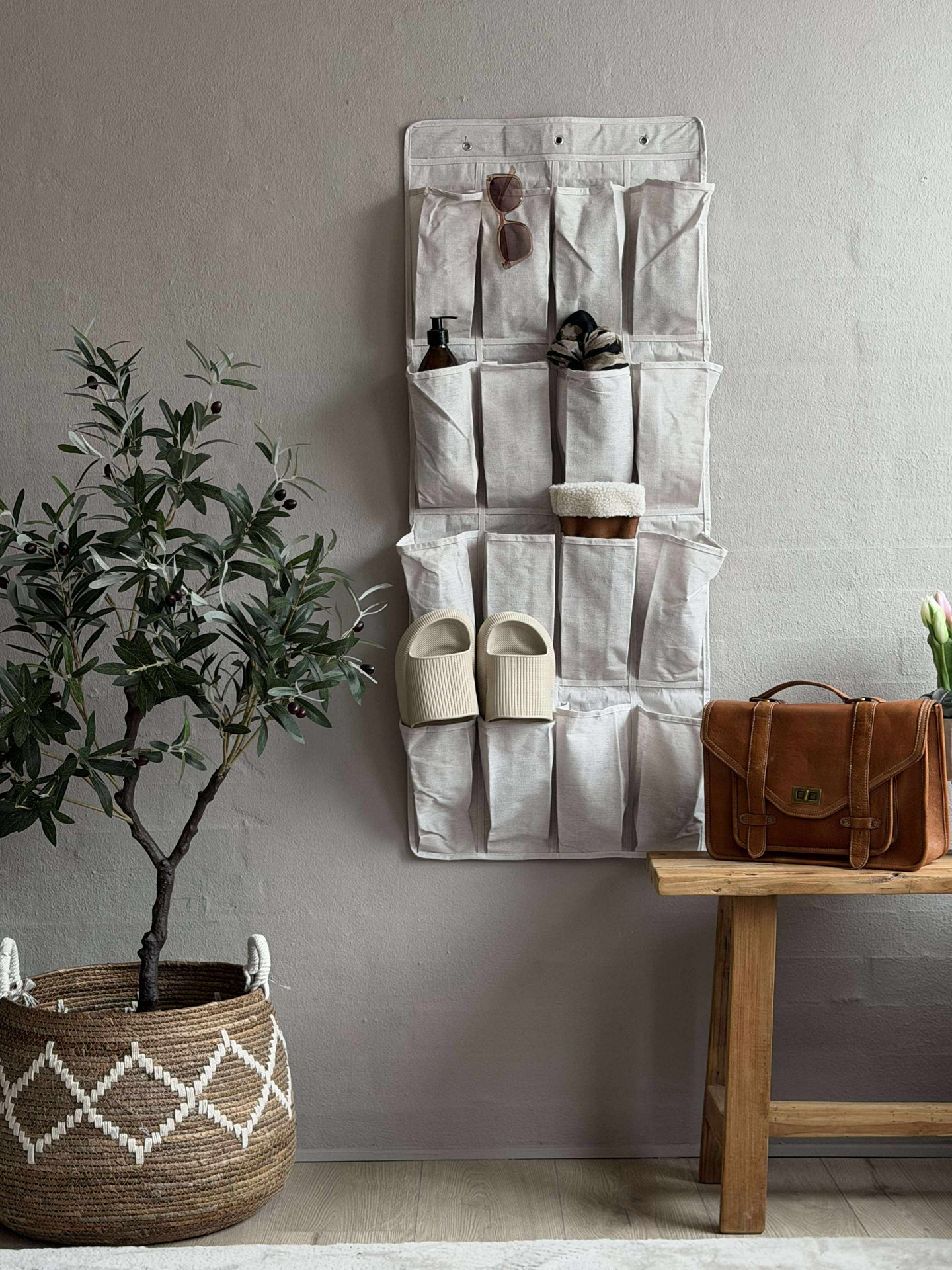 Förvaring BELLA med 16 fack