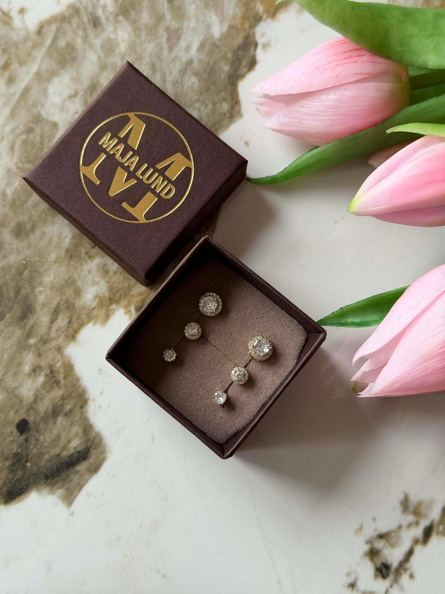 Mix box med 6 örhängen - Bea 18k förgylld