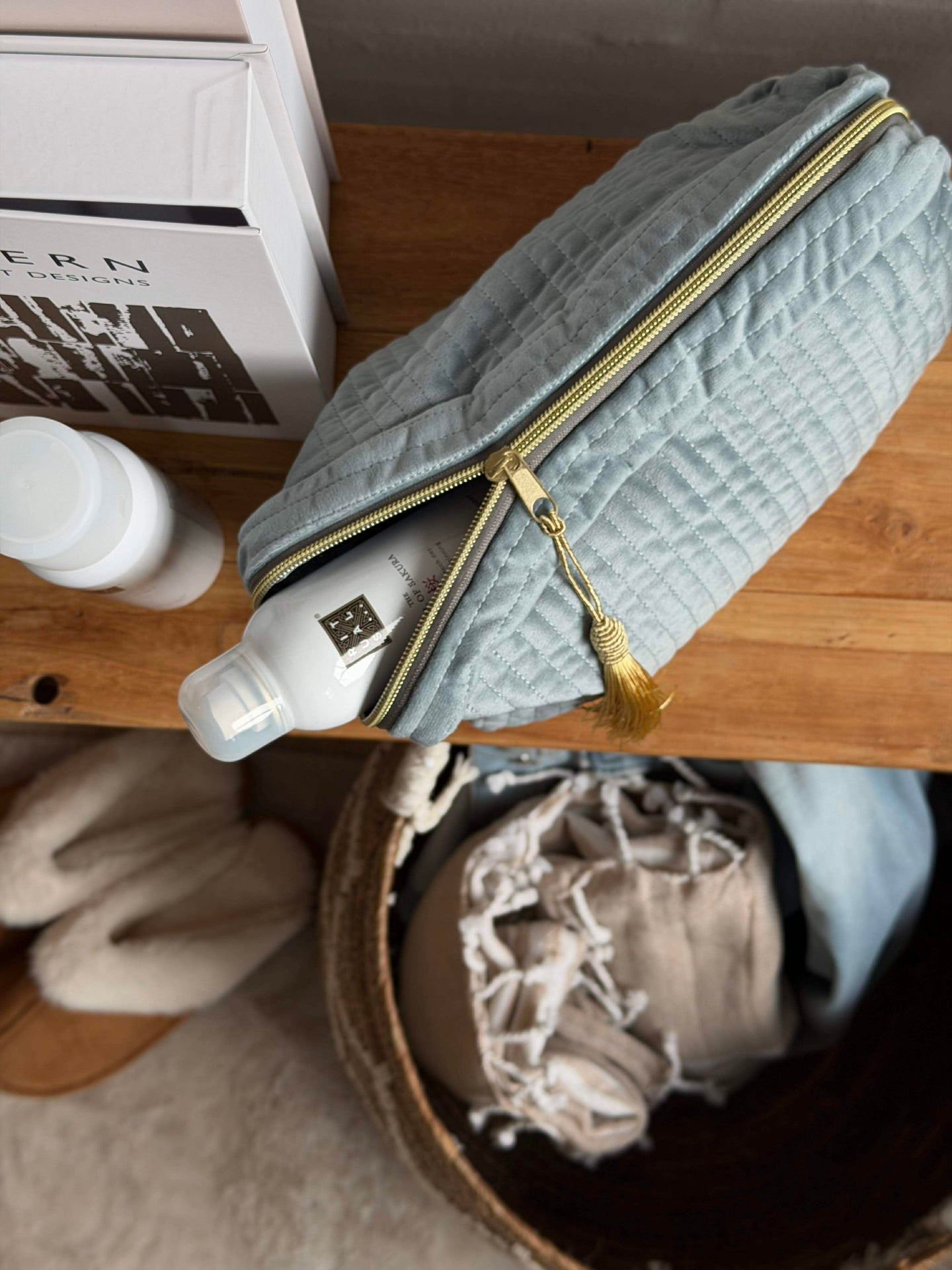 Toalettväska Gia - Flera färger