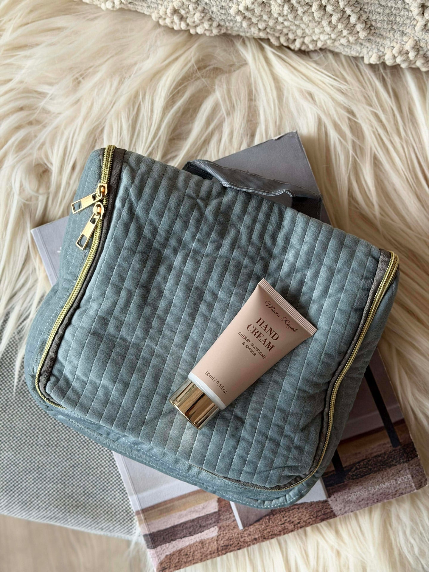 Toalettväska Gia - Flera färger