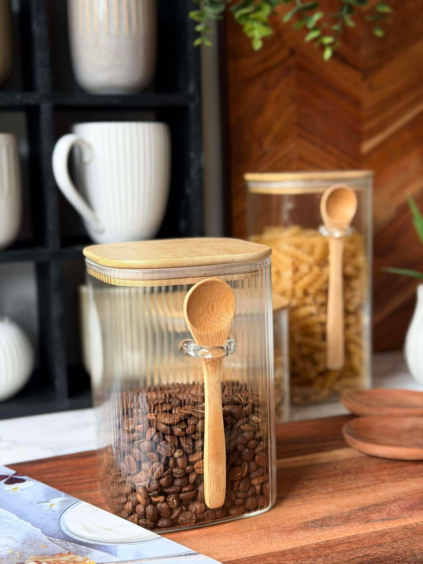 Förvaringsglas med bambulock och sked - Flera storlekar