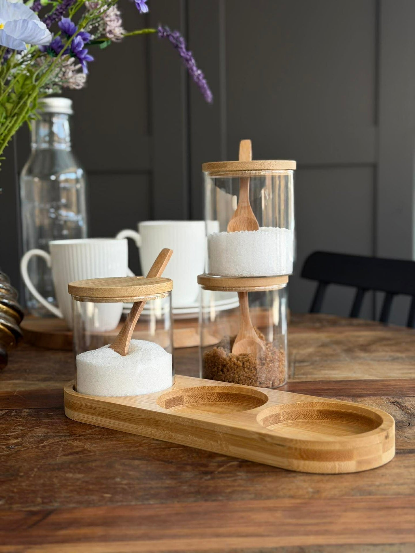 Brickset med bricka, 3 glas och skedar