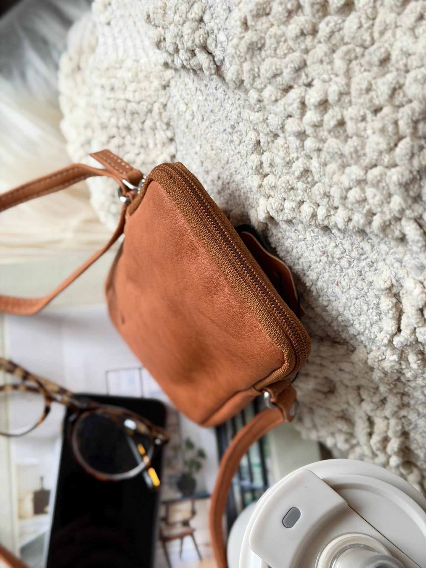 Mobilväska Misse - Cognac / silver