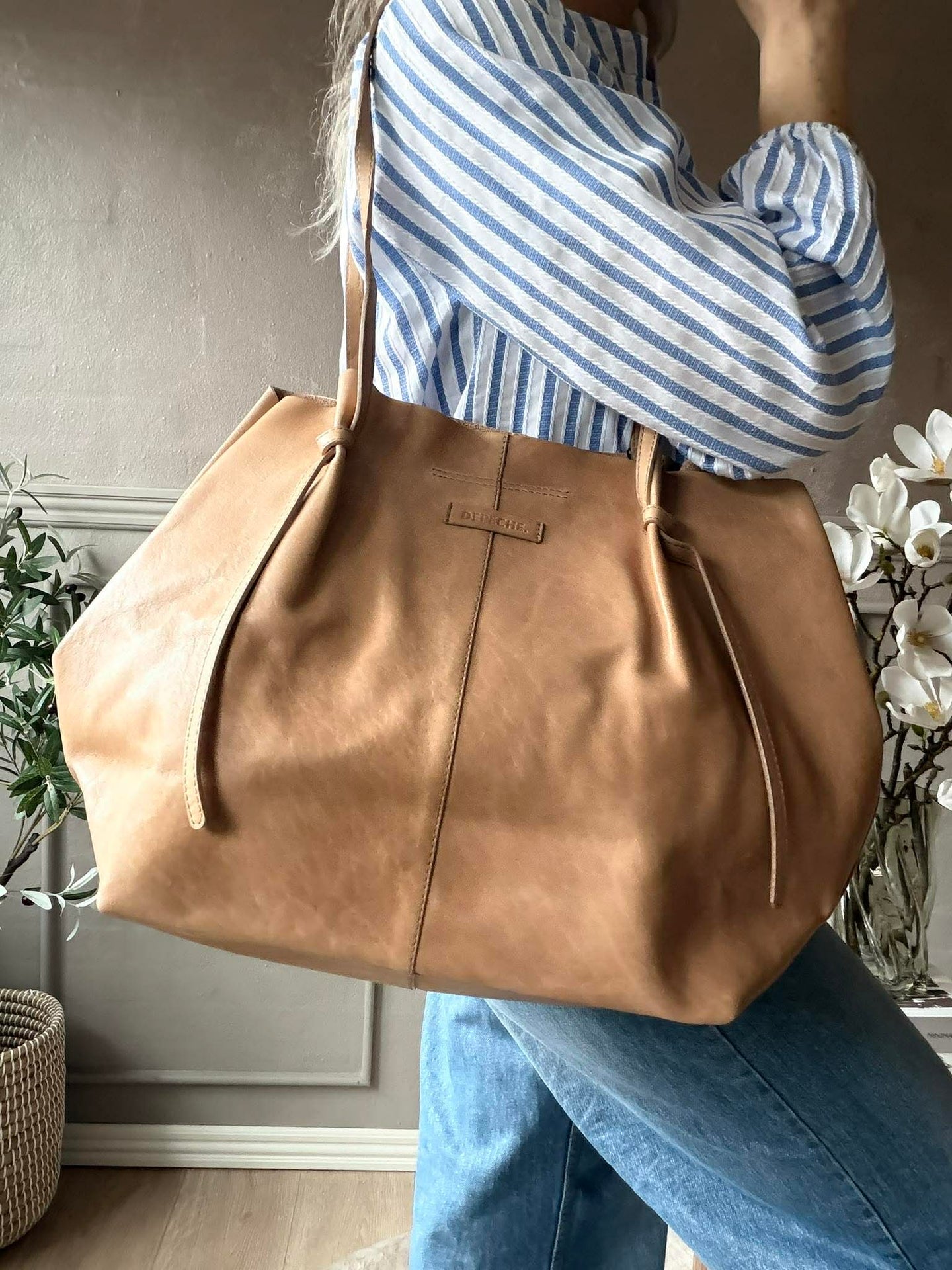 Shopper XL i mjuk läderkvalitet - Sand
