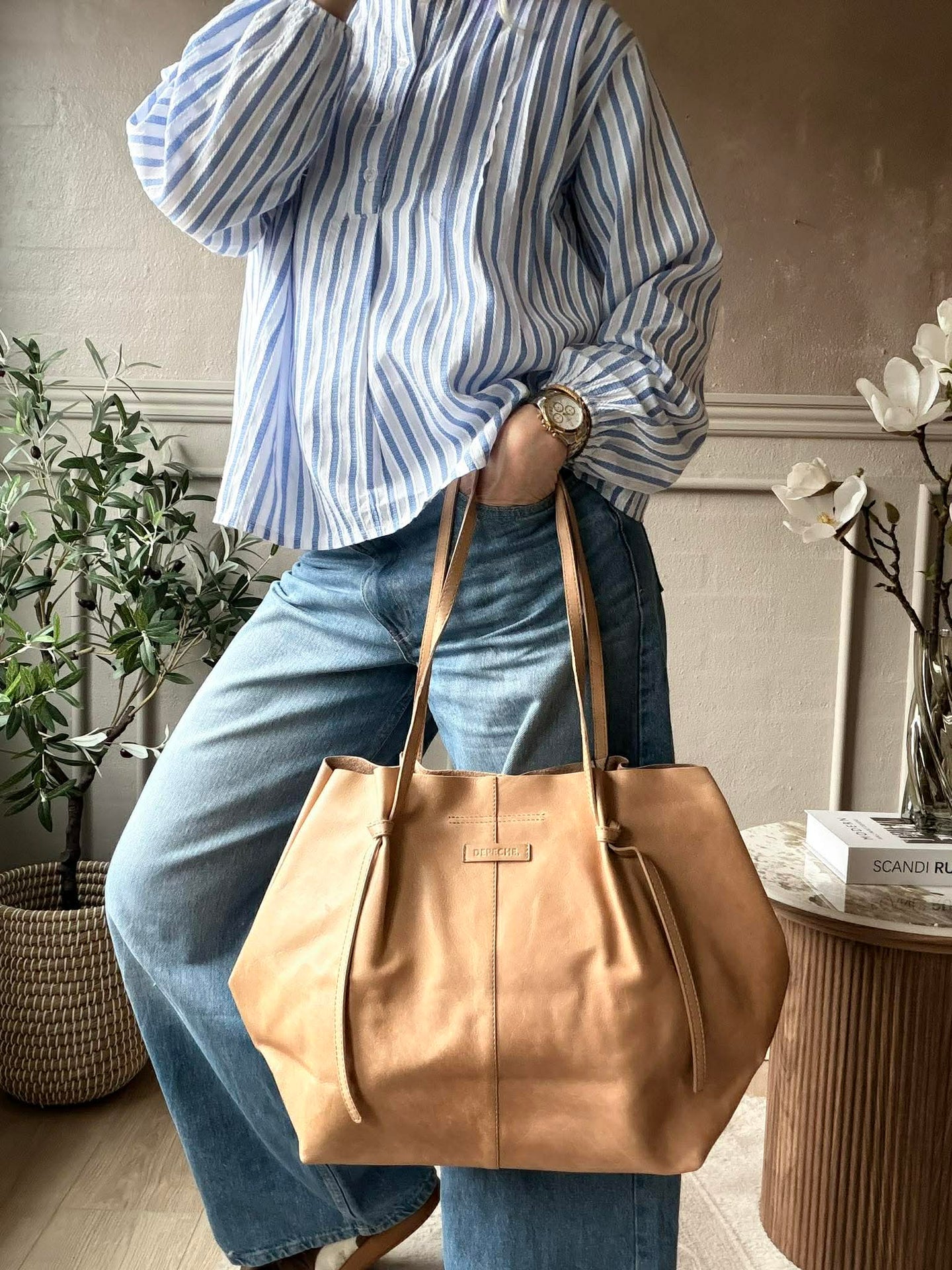 Shopper XL i mjuk läderkvalitet - Sand