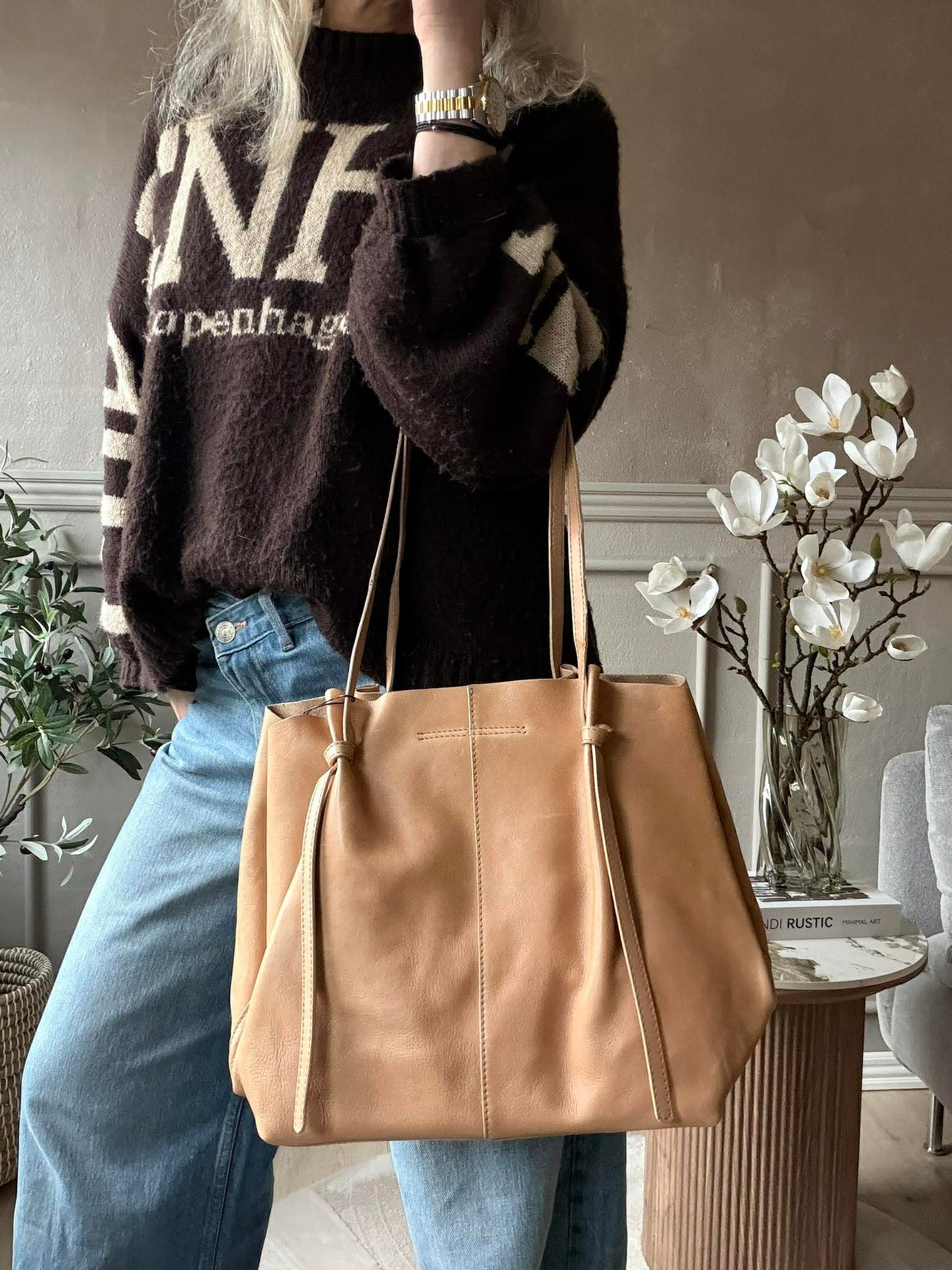 Shopper i mjukt läder - Sand