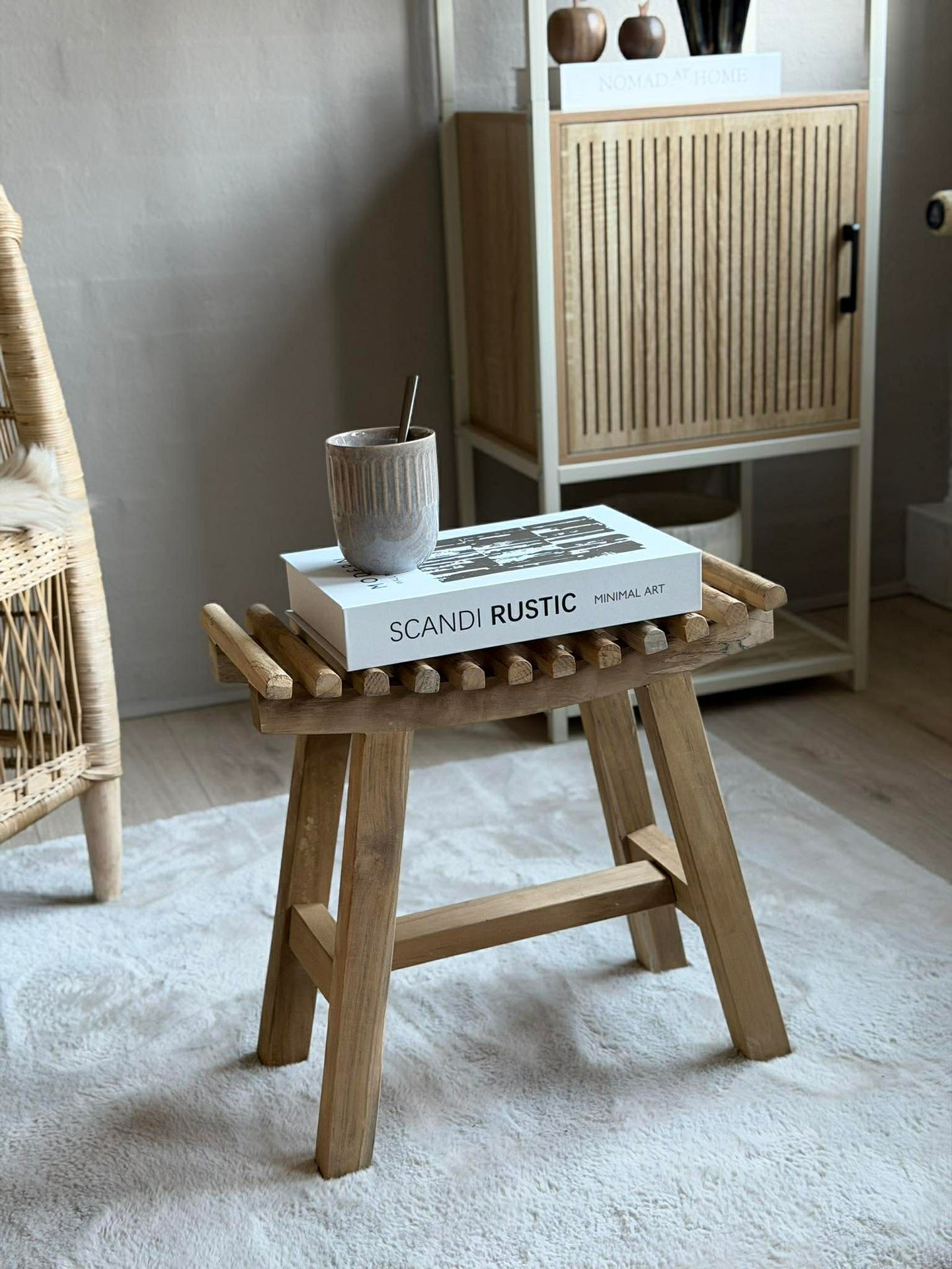 Pall Teak