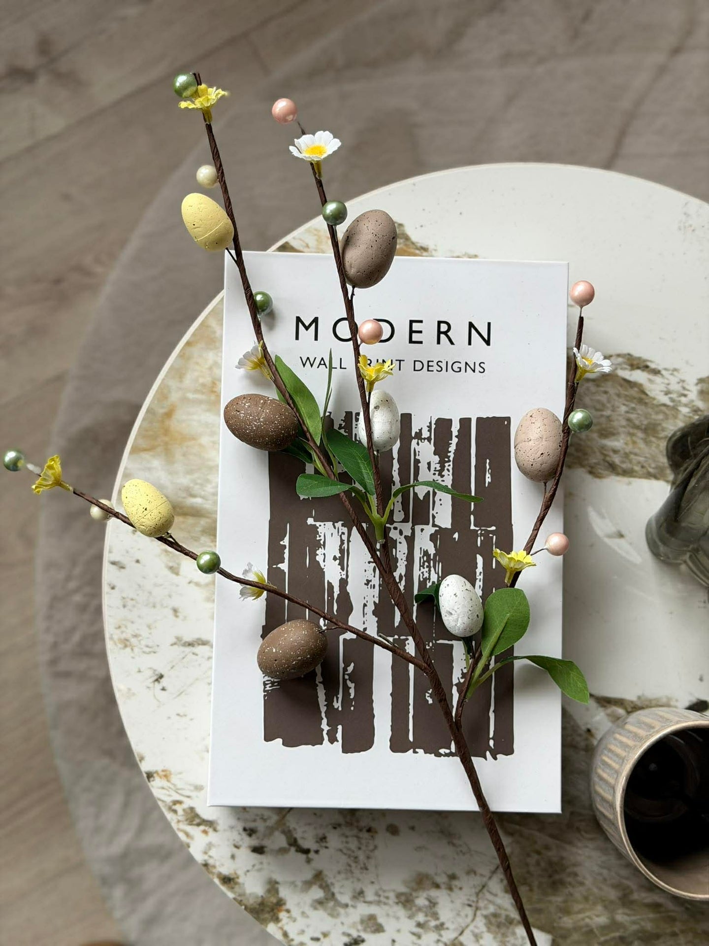 Gren med påskägg 65 cm - neutrala färger