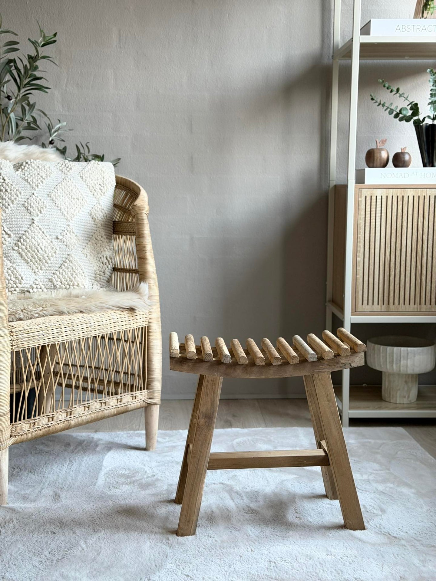 Pall Teak