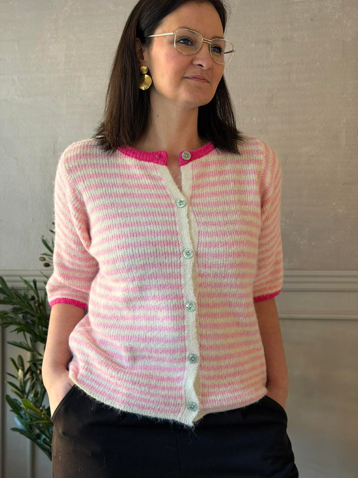 Stickad Susanne rosa
