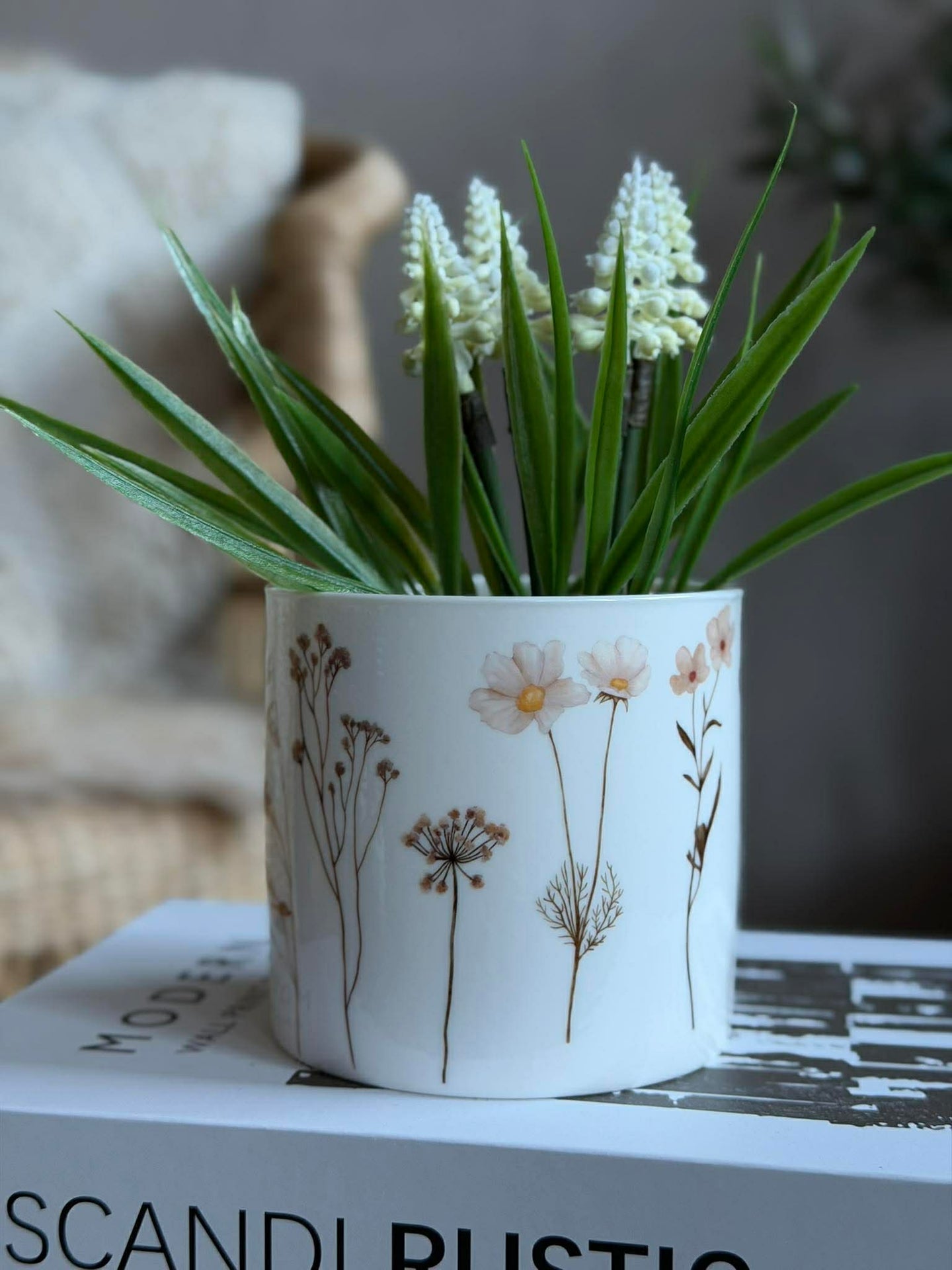 Krukskjulare Wild Flower - flera storlekar