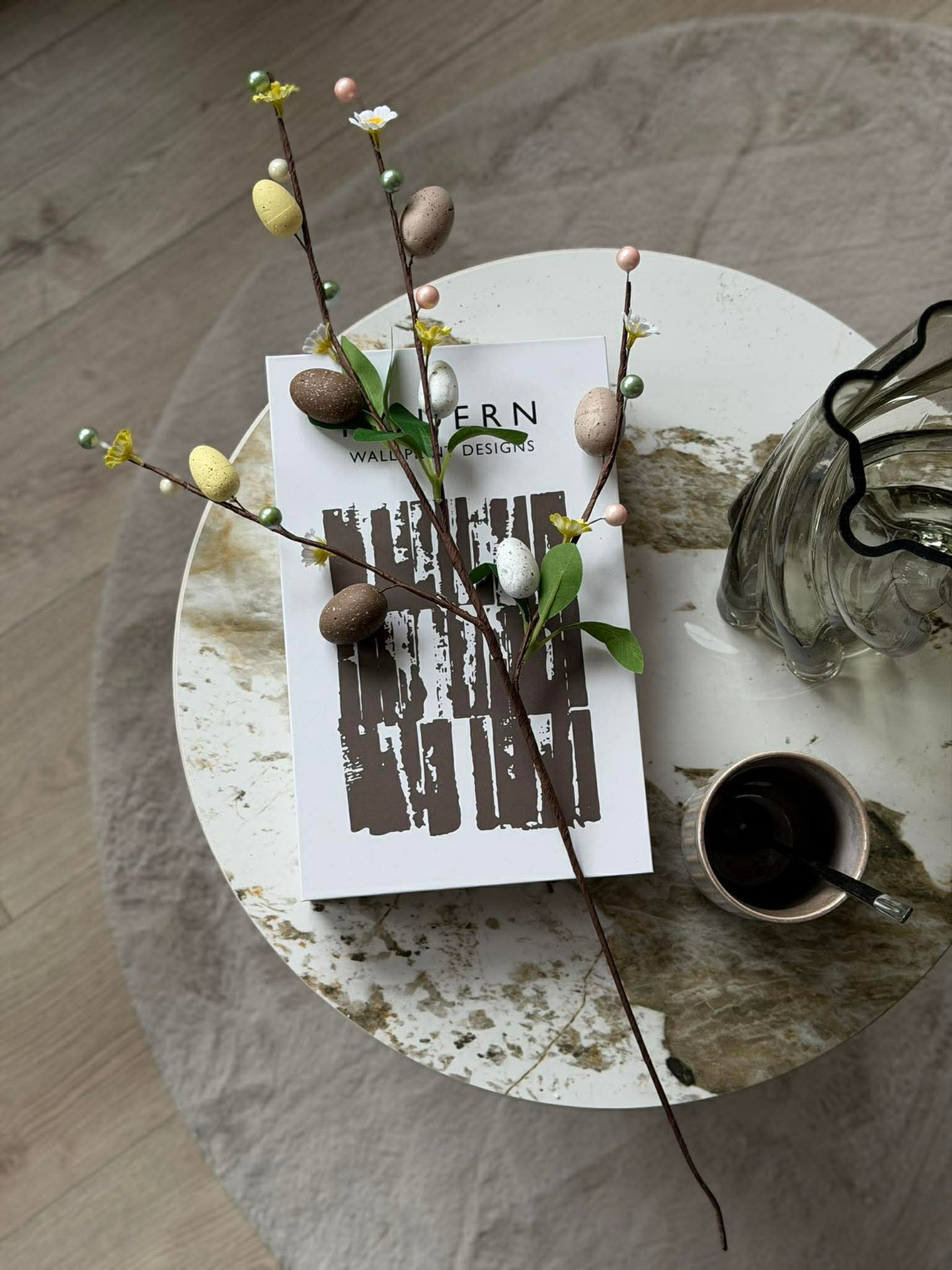 Gren med påskägg 65 cm - neutrala färger