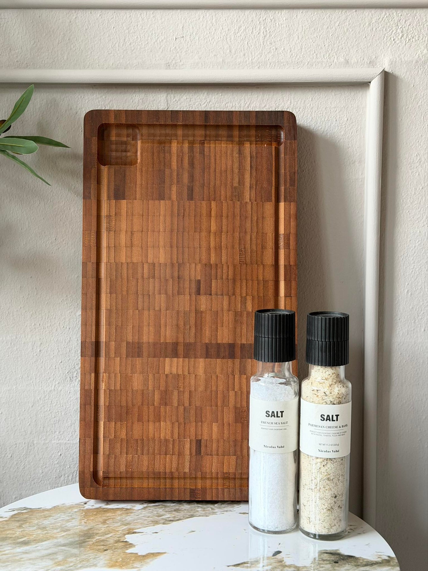 Skärbräda med droppkant Bambu 42x25 cm - Oljad