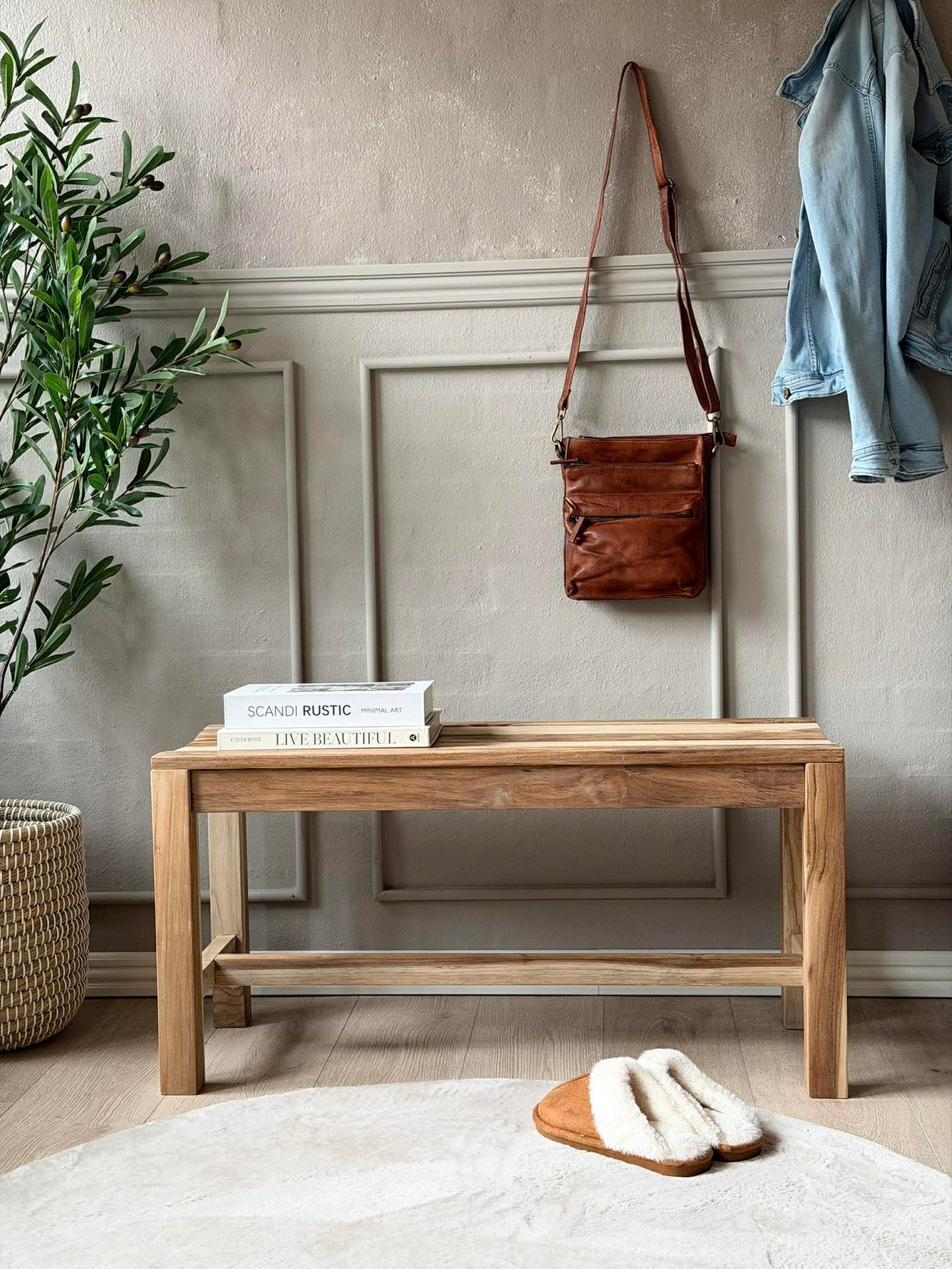 Bänk i teak