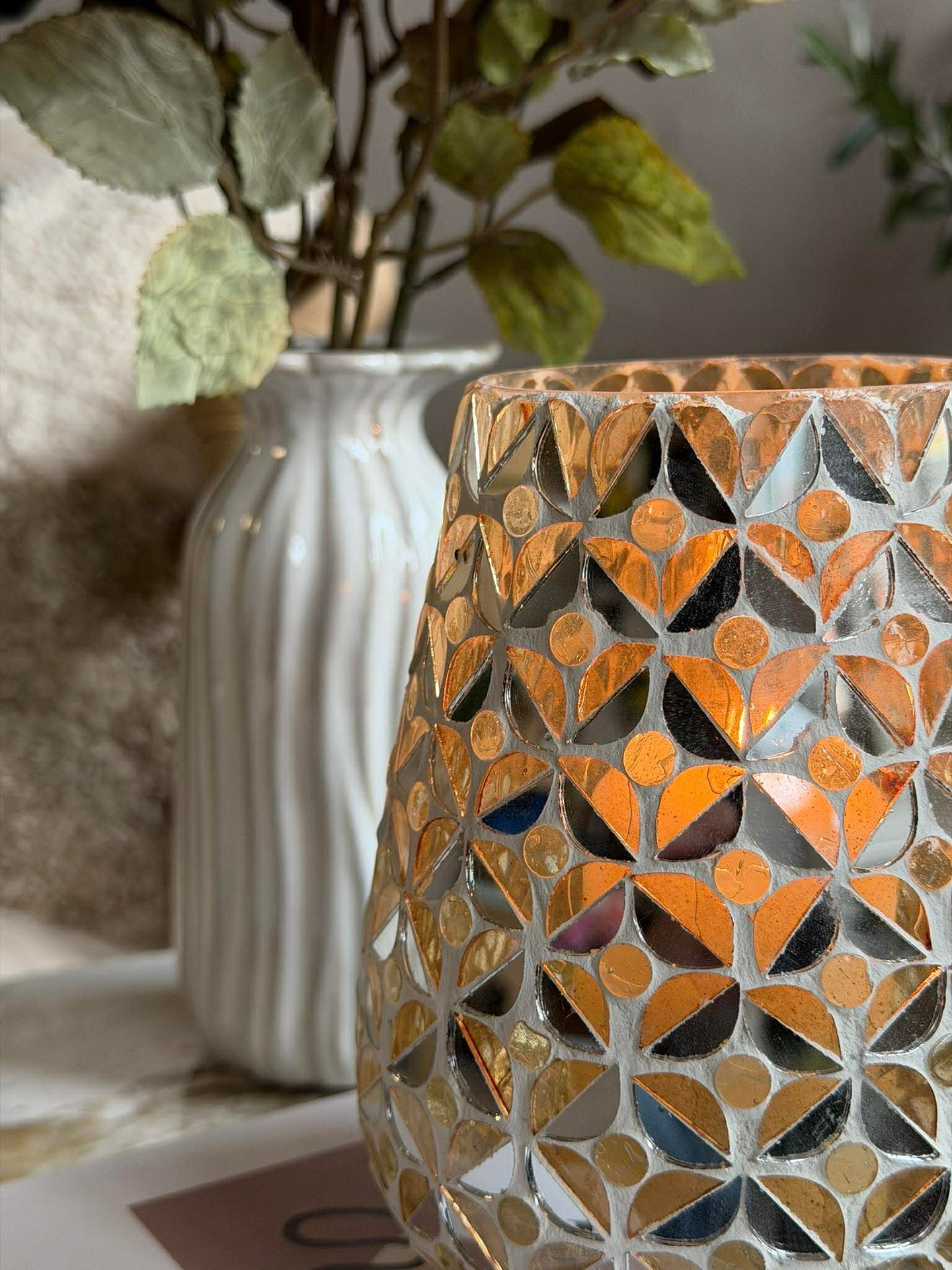 Mosaik ljusstake i glas för värmeljus