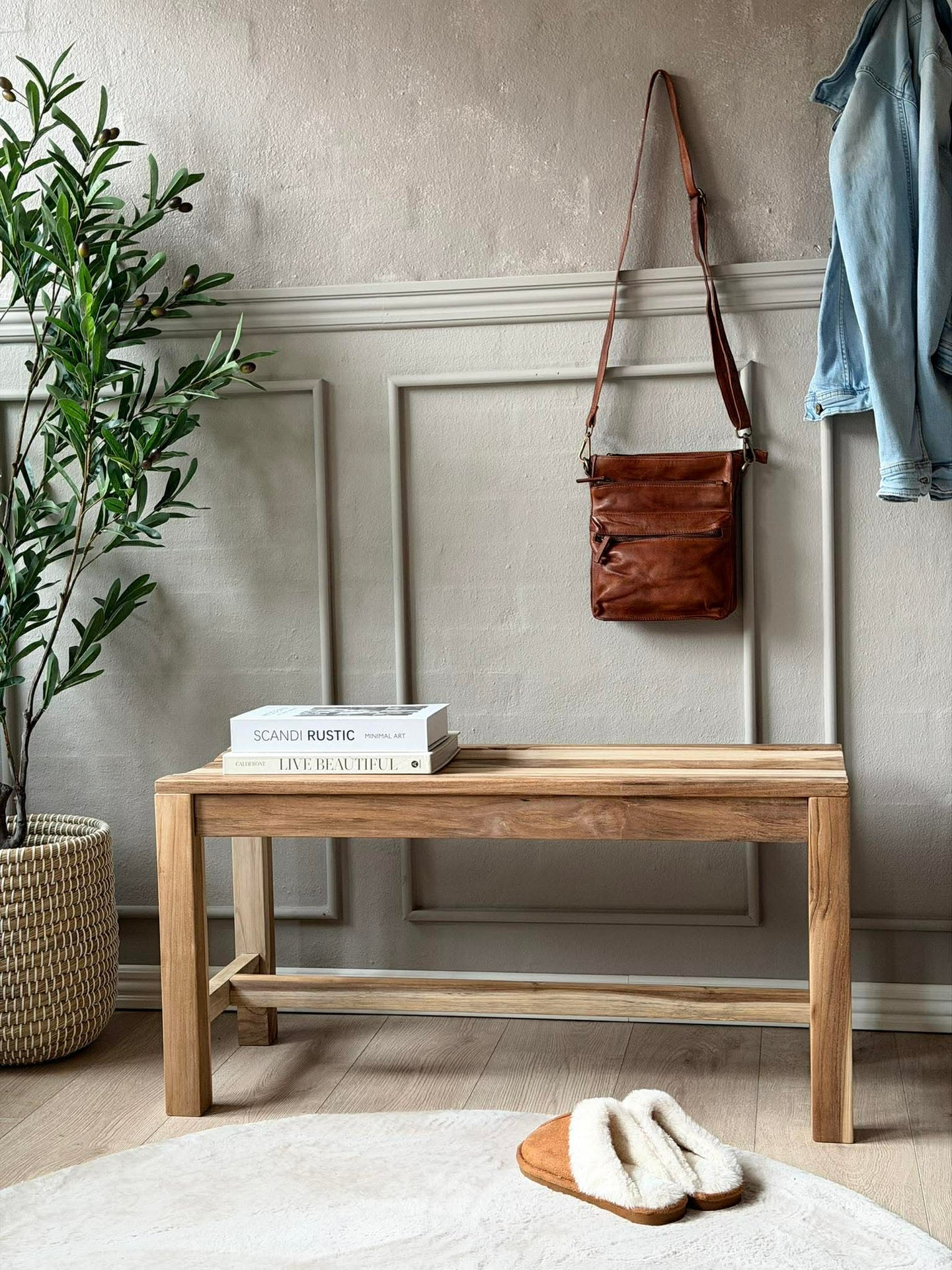 Bänk i teak