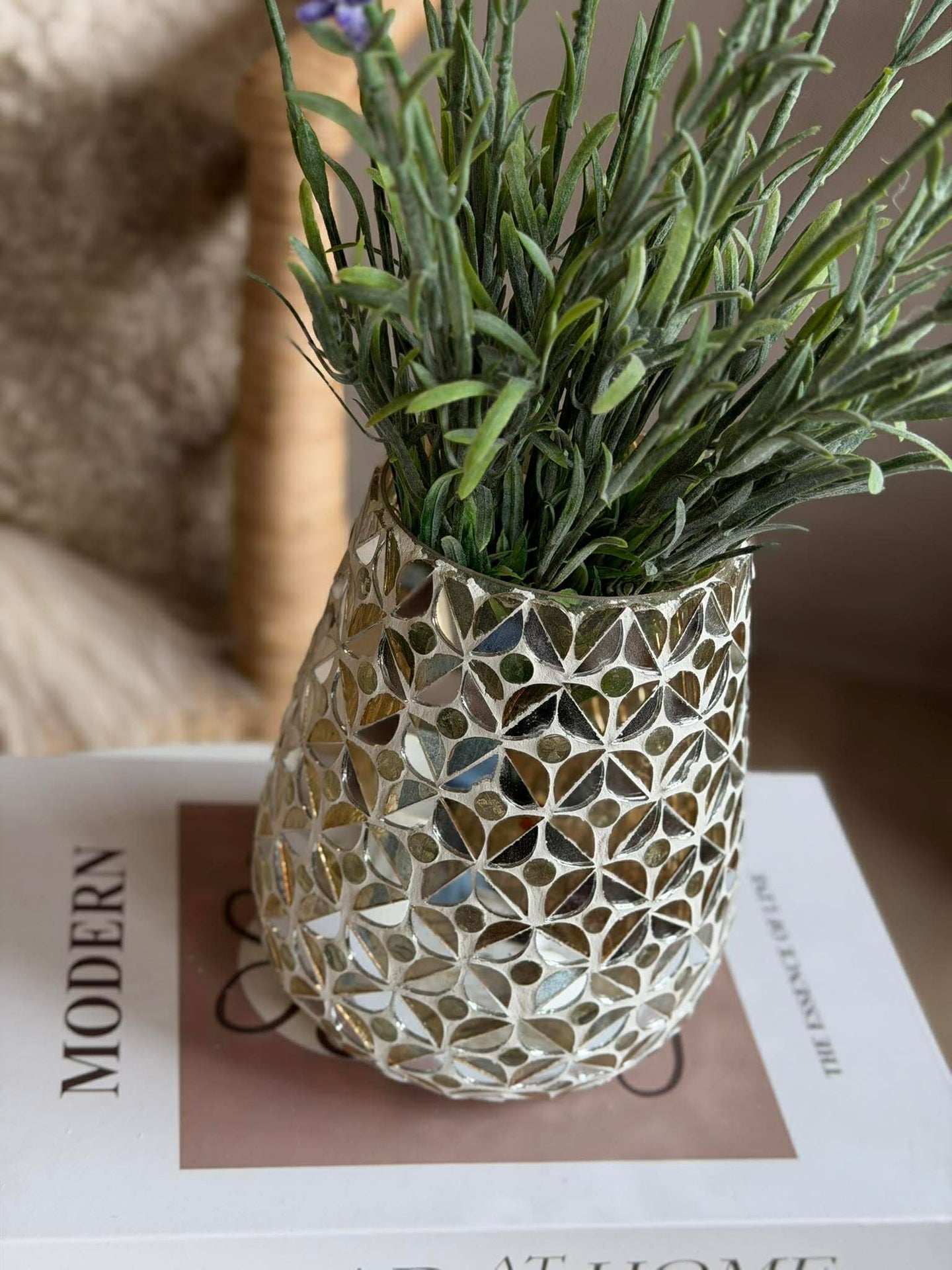 Mosaik ljusstake i glas för värmeljus