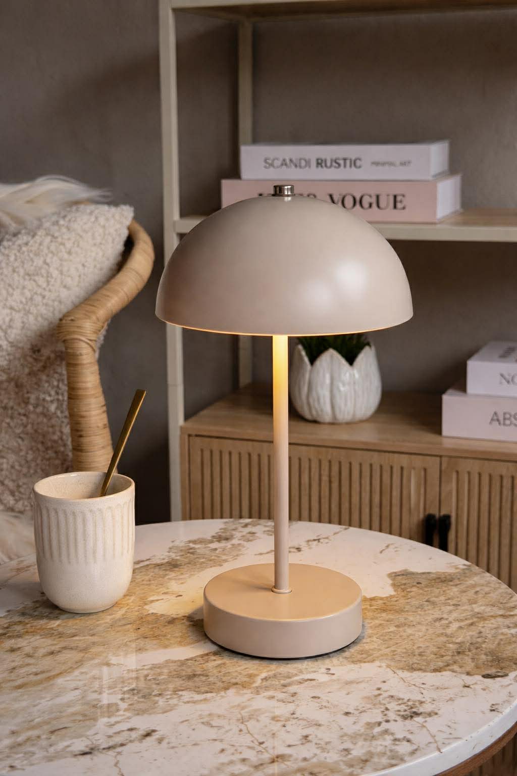 Bordslampa med touch - Large Sand